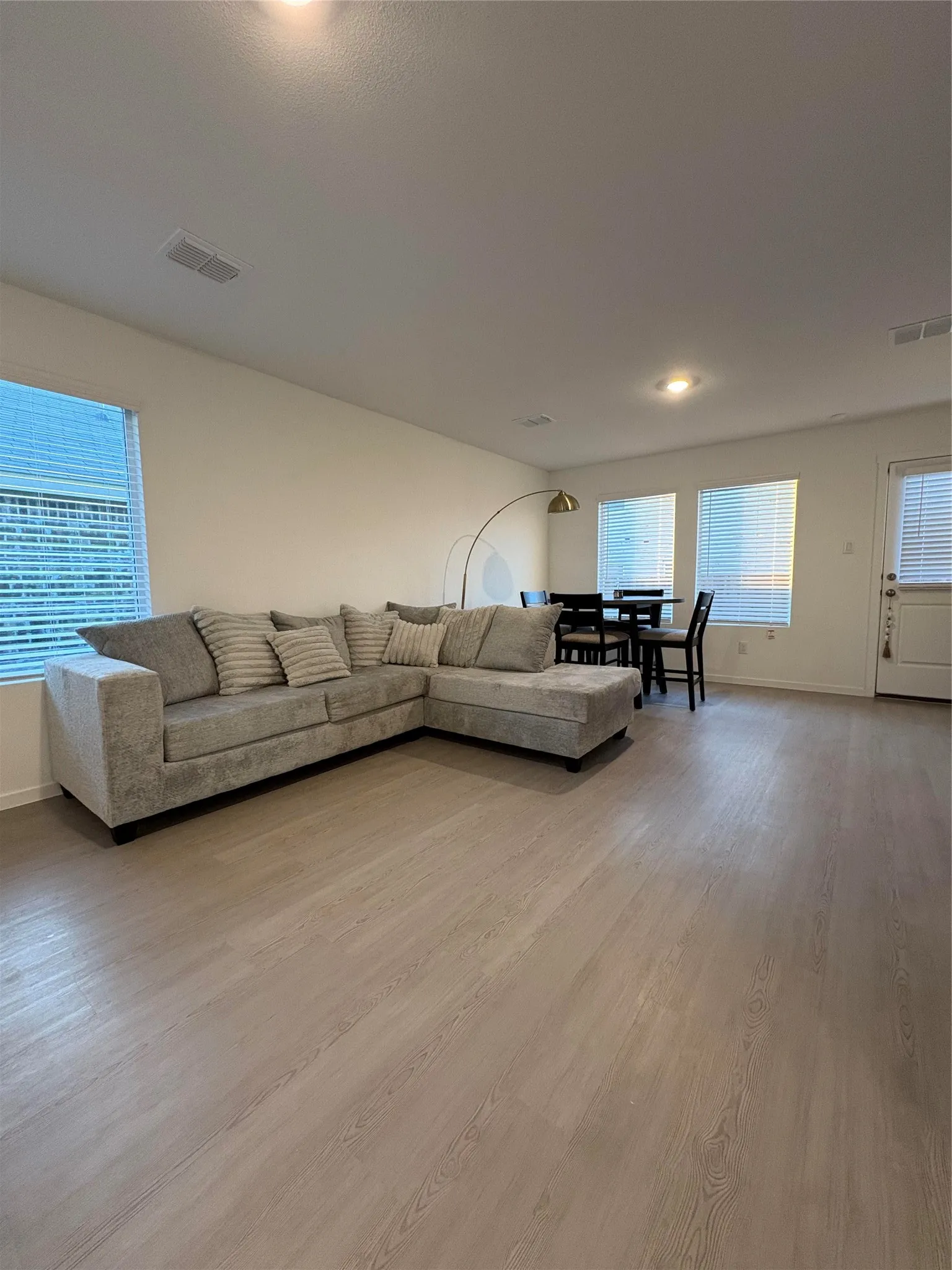 Single Family Residence For Rent in Collin County , 3064 Ashbrook Lane, Anna, Texas 75409, 3 Bedroom, 2 Bathroom, 2 Garage spaces, 1,325 Sqft, built in 2024, mls#21406712, Real Estate Agent in Anna, Homes For Rent in Collin county, Homes For Rent in Anna, Realtor in Anna Texas, Real Estate Brokerage Independent Realty Texas, Luminita Cordes Realtor