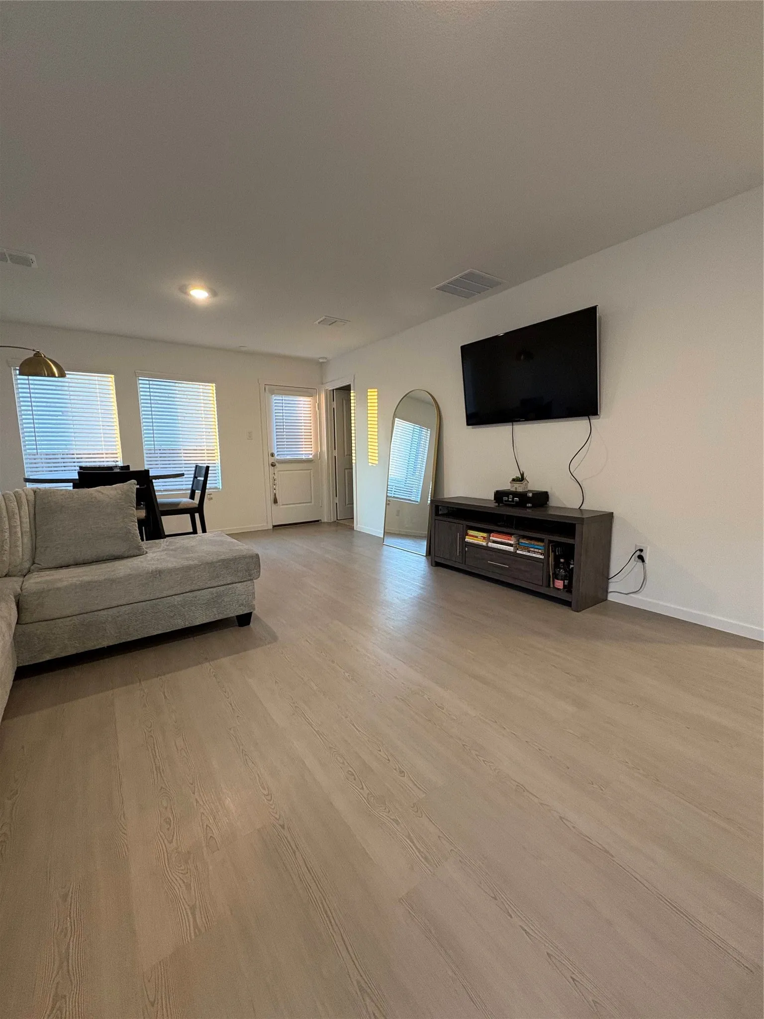 Single Family Residence For Rent in Collin County , 3064 Ashbrook Lane, Anna, Texas 75409, 3 Bedroom, 2 Bathroom, 2 Garage spaces, 1,325 Sqft, built in 2024, mls#21406712, Real Estate Agent in Anna, Homes For Rent in Collin county, Homes For Rent in Anna, Realtor in Anna Texas, Real Estate Brokerage Independent Realty Texas, Luminita Cordes Realtor