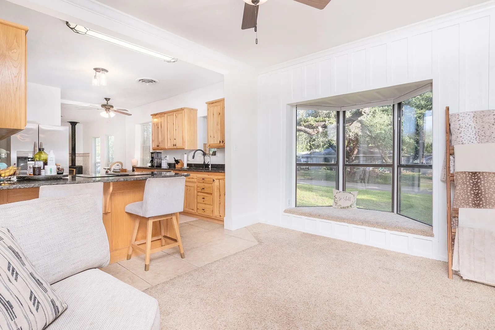 Single Family Residence For Sale in Mc Culloch County , 1800 S China Street, Brady, Texas 76825, 4 Bedroom, 3 Bathroom, 2 Garage spaces, 3,424 Sqft, built in 1950, mls#21407024, Real Estate Agent in Brady, Homes For Sale in Mc Culloch county, Homes For Sale in Brady, Realtor in Brady Texas, Real Estate Brokerage Independent Realty Texas, Luminita Cordes Realtor