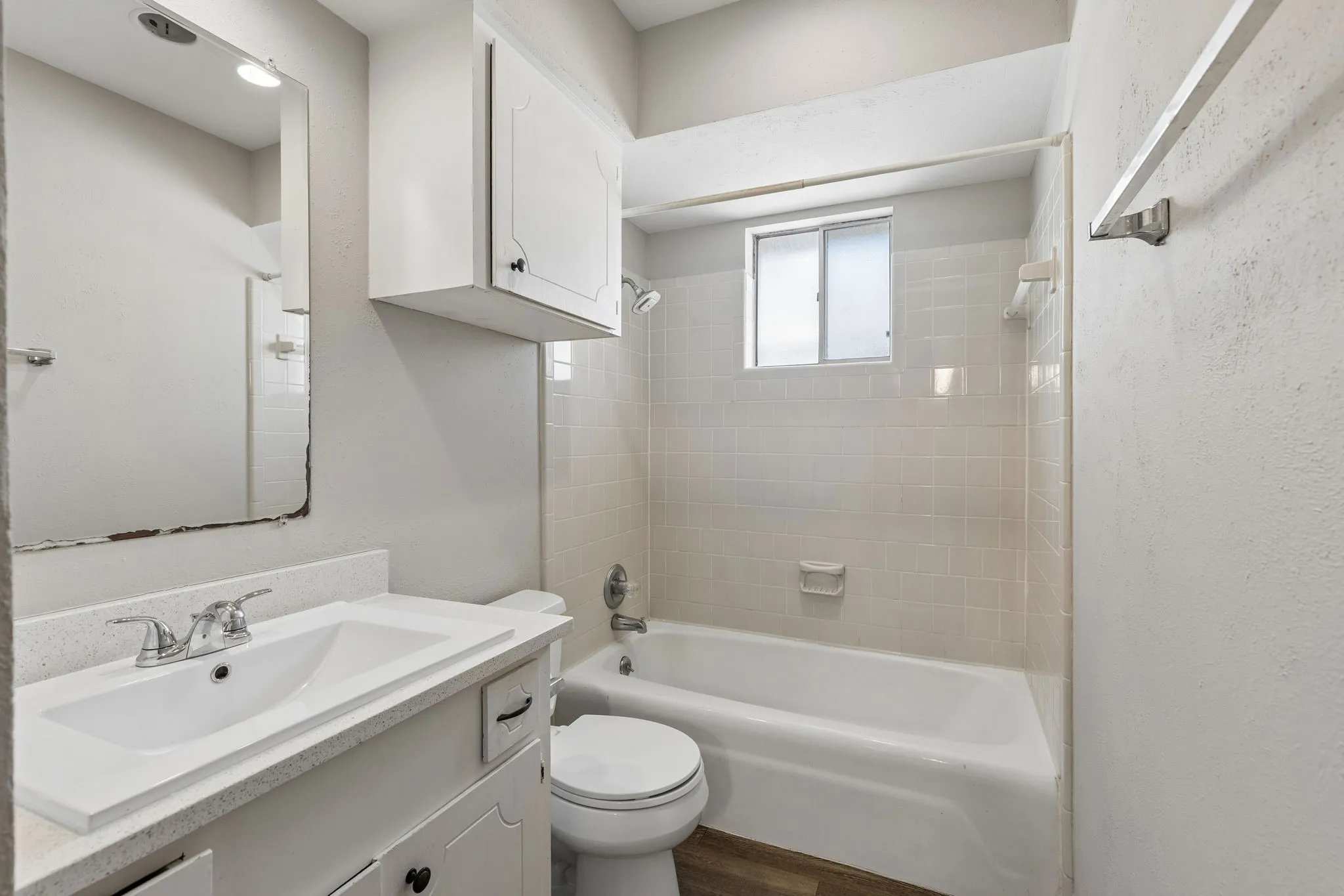 Duplex For Rent in Dallas County , 2413 Woodoak Court, Irving, Texas 75060, 3 Bedroom, 3 Bathroom, 2 Garage spaces, 1,624 Sqft, built in 1971, mls#21393630, Real Estate Agent in Irving, Homes For Rent in Dallas county, Homes For Rent in Irving, Realtor in Irving Texas, Real Estate Brokerage Independent Realty Texas, Luminita Cordes Realtor