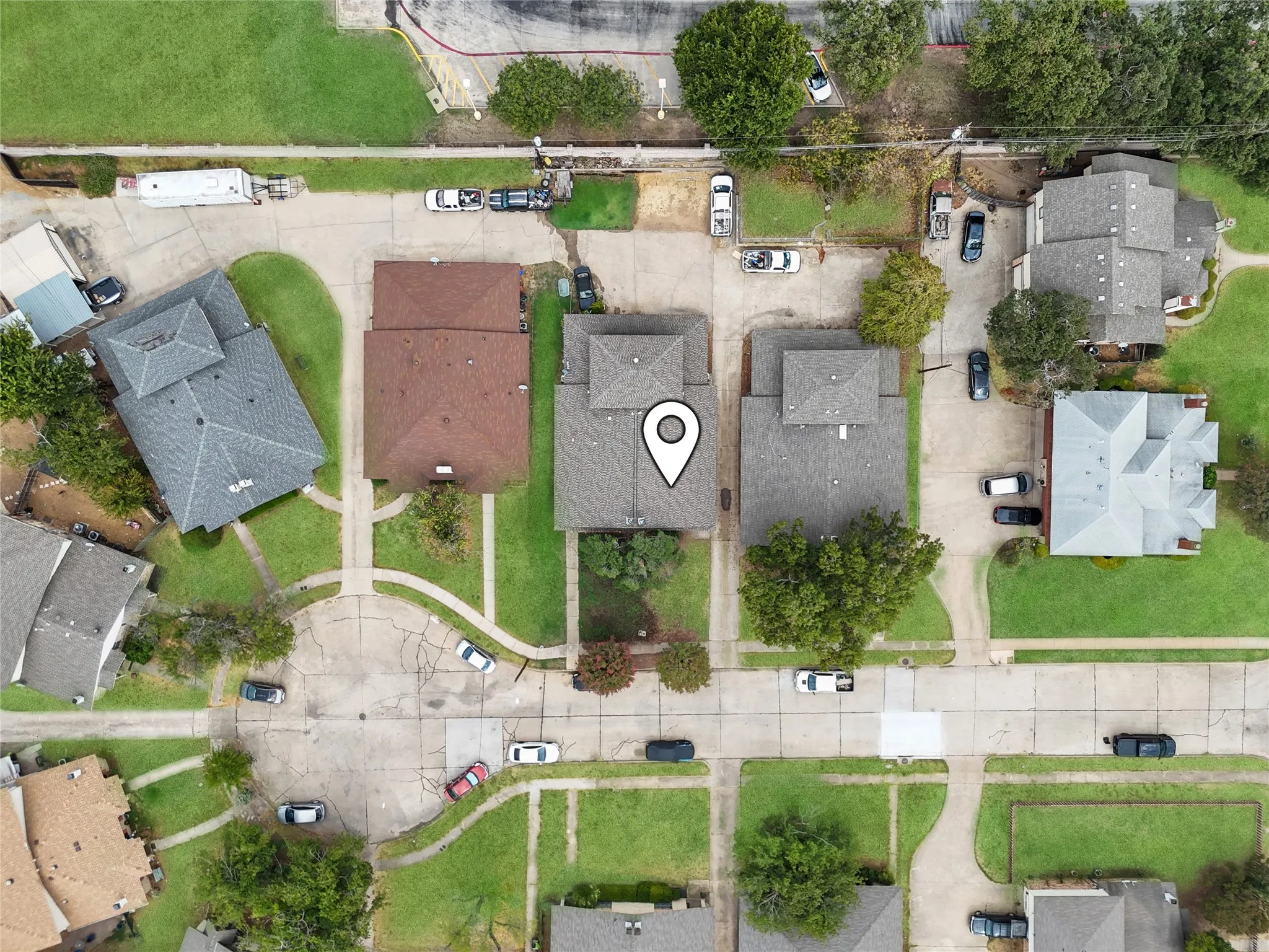 Duplex For Rent in Dallas County , 2413 Woodoak Court, Irving, Texas 75060, 3 Bedroom, 3 Bathroom, 2 Garage spaces, 1,624 Sqft, built in 1971, mls#21393630, Real Estate Agent in Irving, Homes For Rent in Dallas county, Homes For Rent in Irving, Realtor in Irving Texas, Real Estate Brokerage Independent Realty Texas, Luminita Cordes Realtor