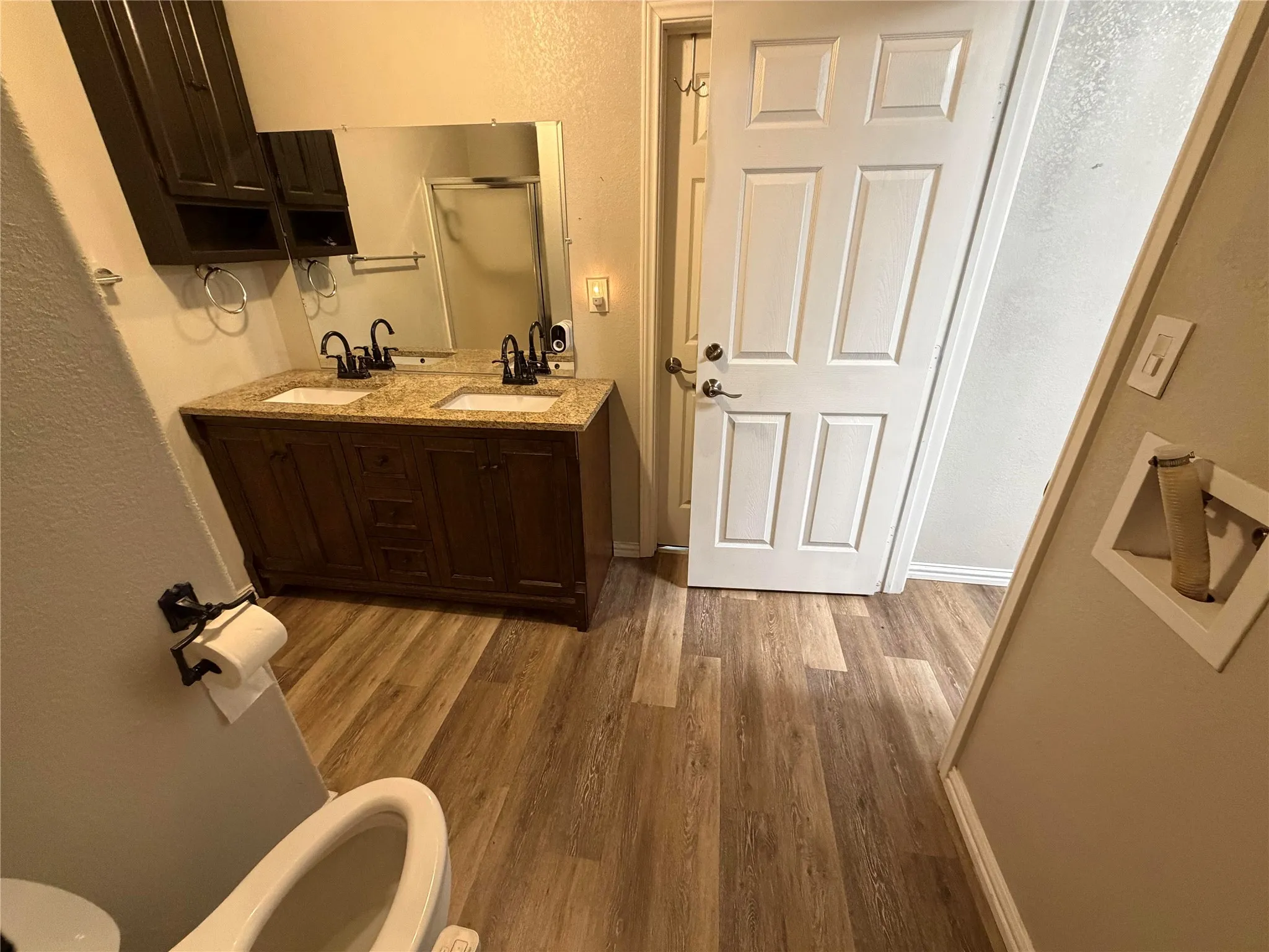 Single Family Residence For Sale in Tarrant County , 2117 Shorthorn Trail, Crowley, Texas 76036, 4 Bedroom, 3 Bathroom, 6 Garage spaces, 2,623 Sqft, built in 2002, mls#21407076, Real Estate Agent in Crowley, Homes For Sale in Tarrant county, Homes For Sale in Crowley, Realtor in Crowley Texas, Real Estate Brokerage Independent Realty Texas, Luminita Cordes Realtor