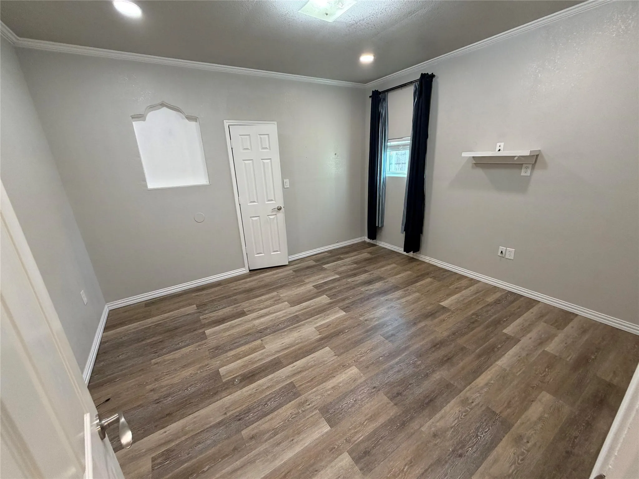 Single Family Residence For Sale in Tarrant County , 2117 Shorthorn Trail, Crowley, Texas 76036, 4 Bedroom, 3 Bathroom, 6 Garage spaces, 2,623 Sqft, built in 2002, mls#21407076, Real Estate Agent in Crowley, Homes For Sale in Tarrant county, Homes For Sale in Crowley, Realtor in Crowley Texas, Real Estate Brokerage Independent Realty Texas, Luminita Cordes Realtor