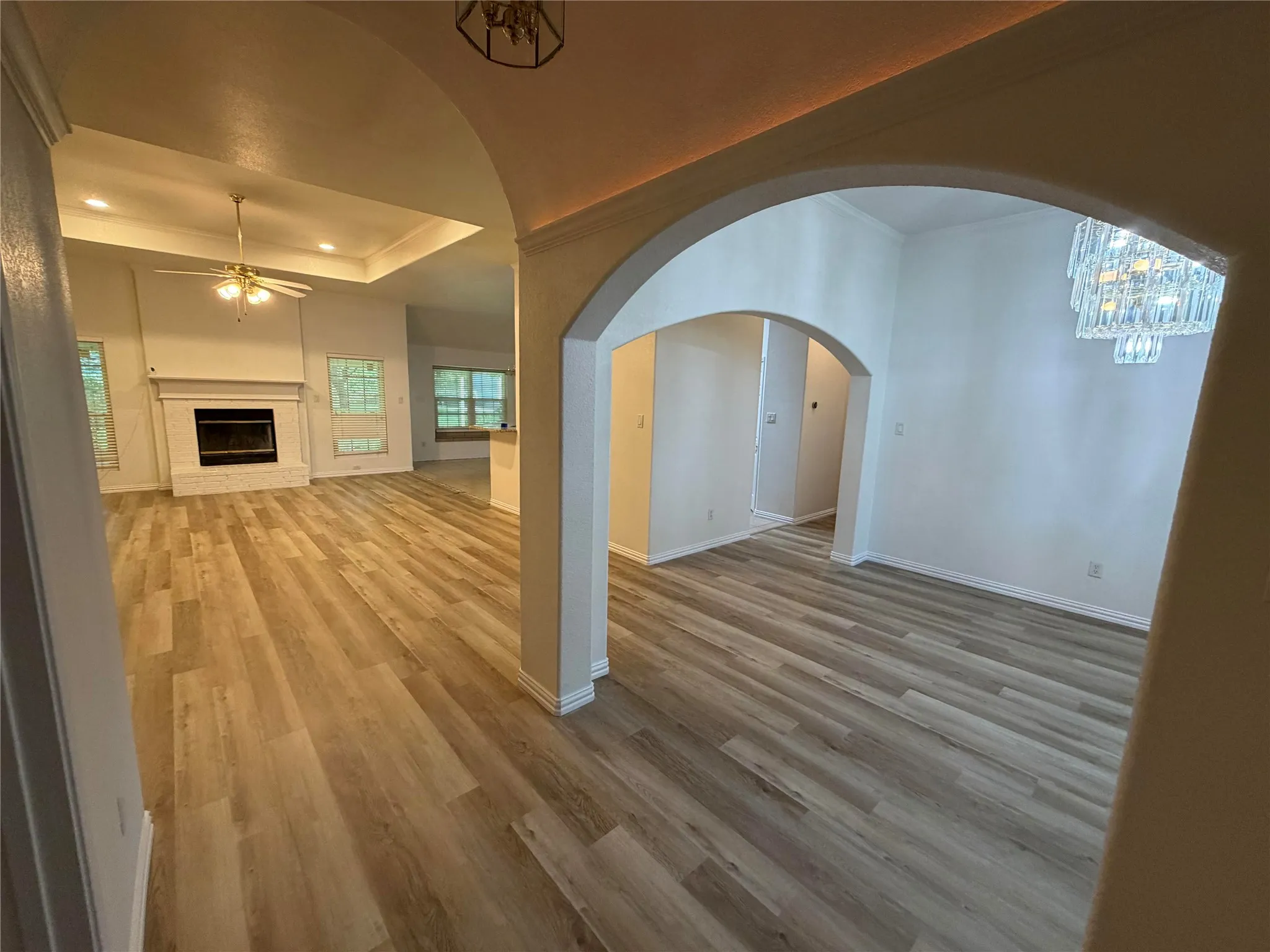 Single Family Residence For Sale in Tarrant County , 2117 Shorthorn Trail, Crowley, Texas 76036, 4 Bedroom, 3 Bathroom, 6 Garage spaces, 2,623 Sqft, built in 2002, mls#21407076, Real Estate Agent in Crowley, Homes For Sale in Tarrant county, Homes For Sale in Crowley, Realtor in Crowley Texas, Real Estate Brokerage Independent Realty Texas, Luminita Cordes Realtor
