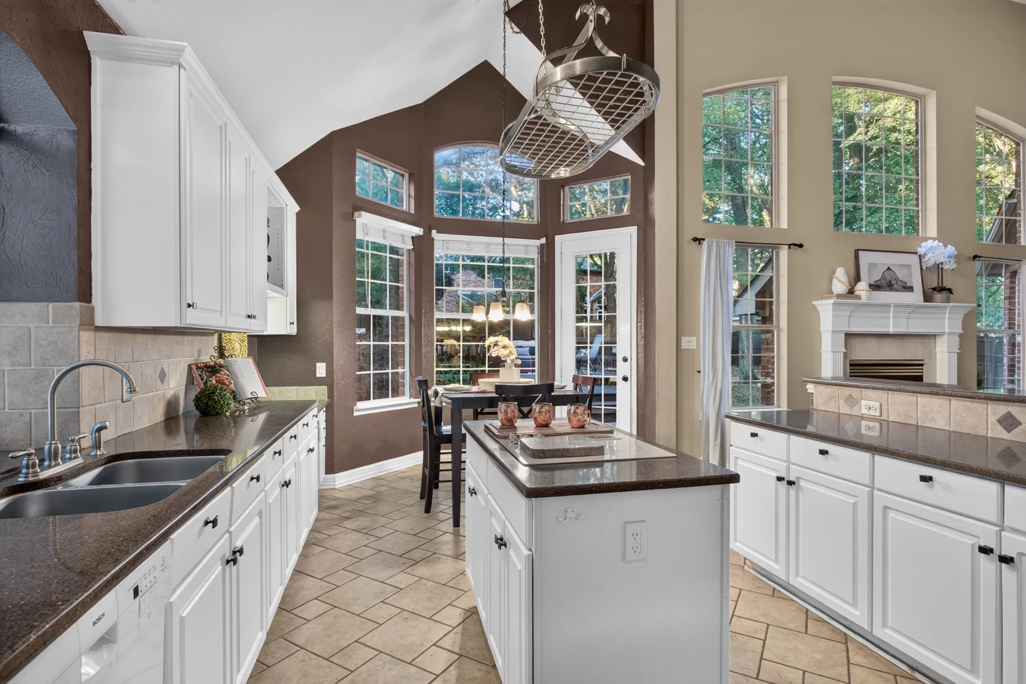 Single Family Residence For Sale in Denton County , 4210 Liberty Court, Flower Mound, Texas 75028, 4 Bedroom, 3 Bathroom, 2 Garage spaces, 2,892 Sqft, built in 1997, mls#21405954, Real Estate Agent in Flower Mound, Homes For Sale in Denton county, Homes For Sale in Flower Mound, Realtor in Flower Mound Texas, Real Estate Brokerage Independent Realty Texas, Luminita Cordes Realtor