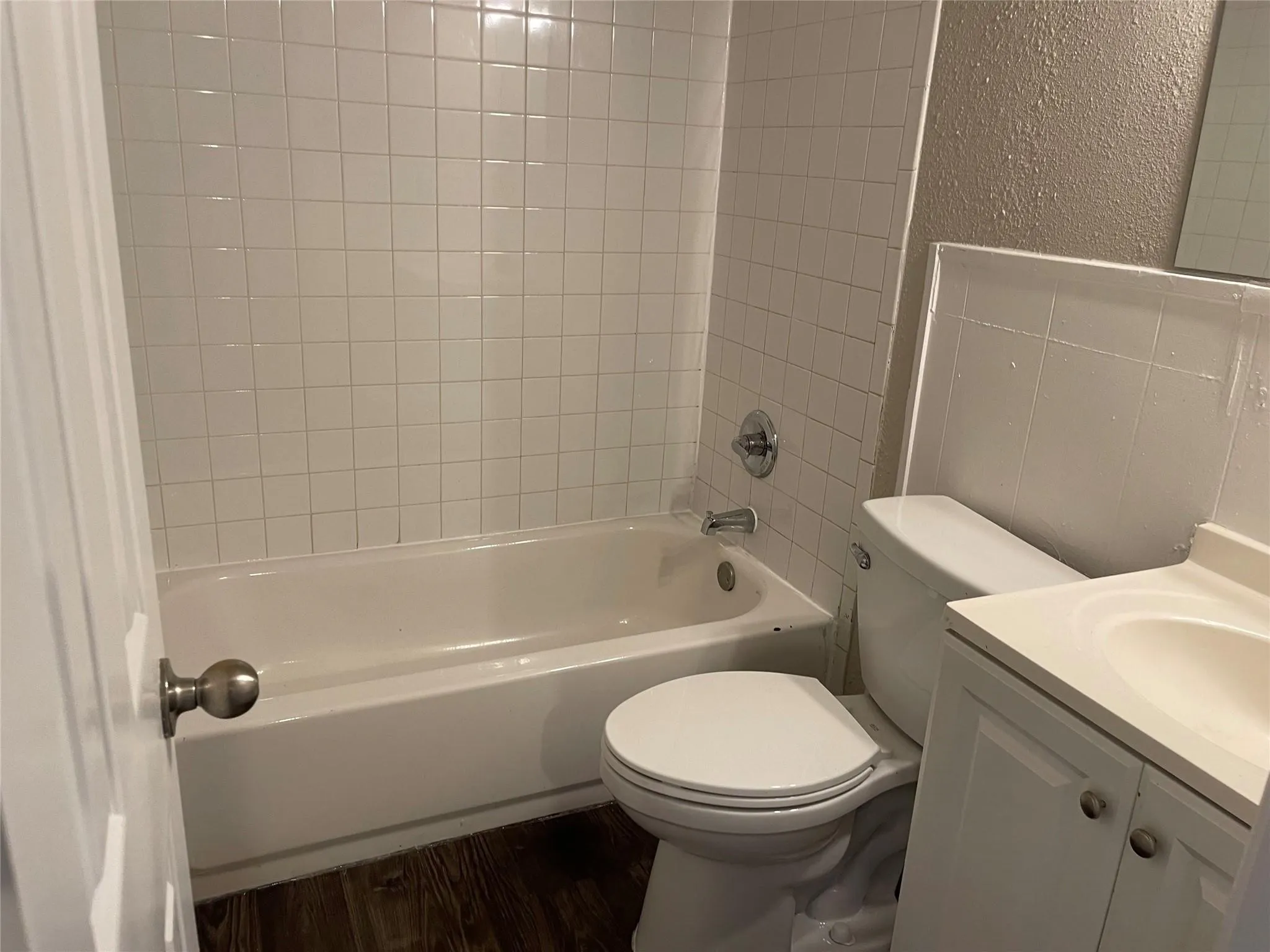 Single Family Residence For Rent in Denton County , 618 Rolling Ridge Drive, Lewisville, Texas 75067, 3 Bedroom, 1 Bathroom, Garage spaces, 1,136 Sqft, built in 1965, mls#21407083, Real Estate Agent in Lewisville, Homes For Rent in Denton county, Homes For Rent in Lewisville, Realtor in Lewisville Texas, Real Estate Brokerage Independent Realty Texas, Luminita Cordes Realtor
