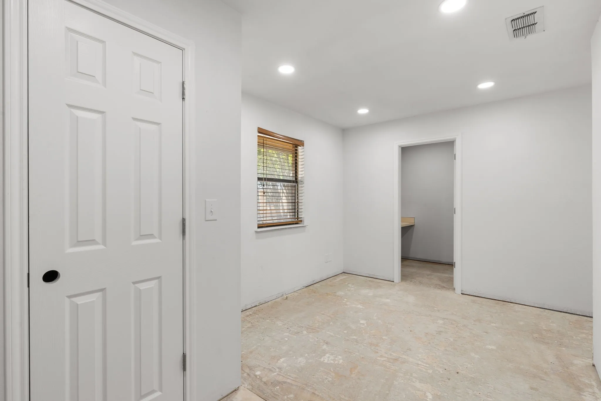 Office For Sale in Young County , 1317 East, Graham, Texas 76450, 0, 0, Garage spaces, 0 Sqft, built in 1983, mls#21407086, Real Estate Agent in Graham, Homes For Sale in Young county, Homes For Sale in Graham, Realtor in Graham Texas, Real Estate Brokerage Independent Realty Texas, Luminita Cordes Realtor