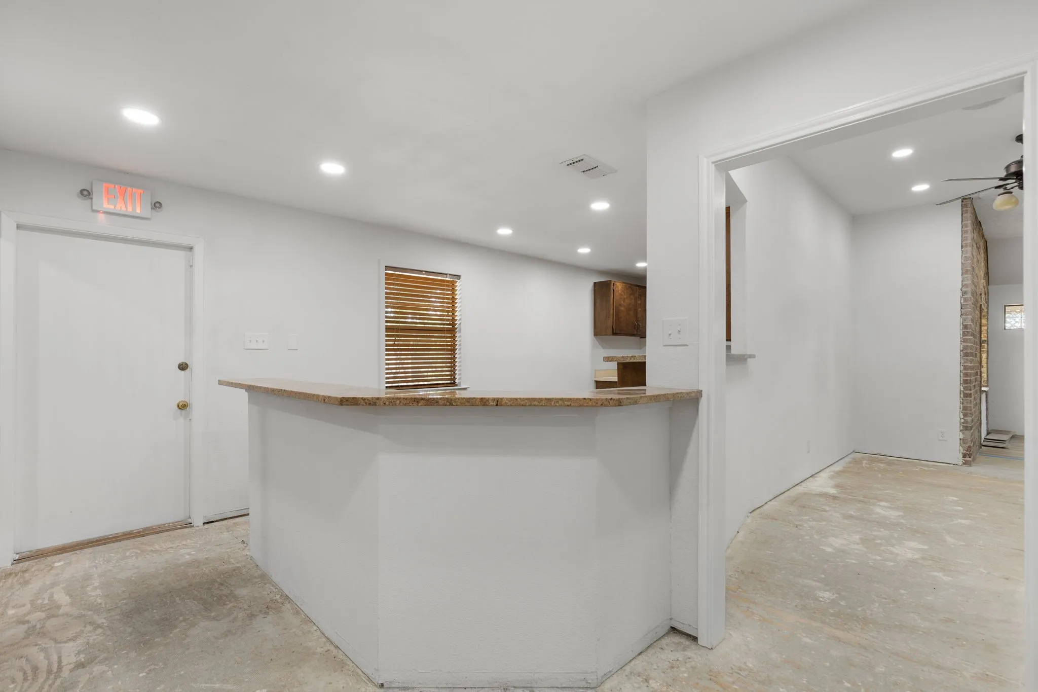 Office For Sale in Young County , 1317 East, Graham, Texas 76450, 0, 0, Garage spaces, 0 Sqft, built in 1983, mls#21407086, Real Estate Agent in Graham, Homes For Sale in Young county, Homes For Sale in Graham, Realtor in Graham Texas, Real Estate Brokerage Independent Realty Texas, Luminita Cordes Realtor