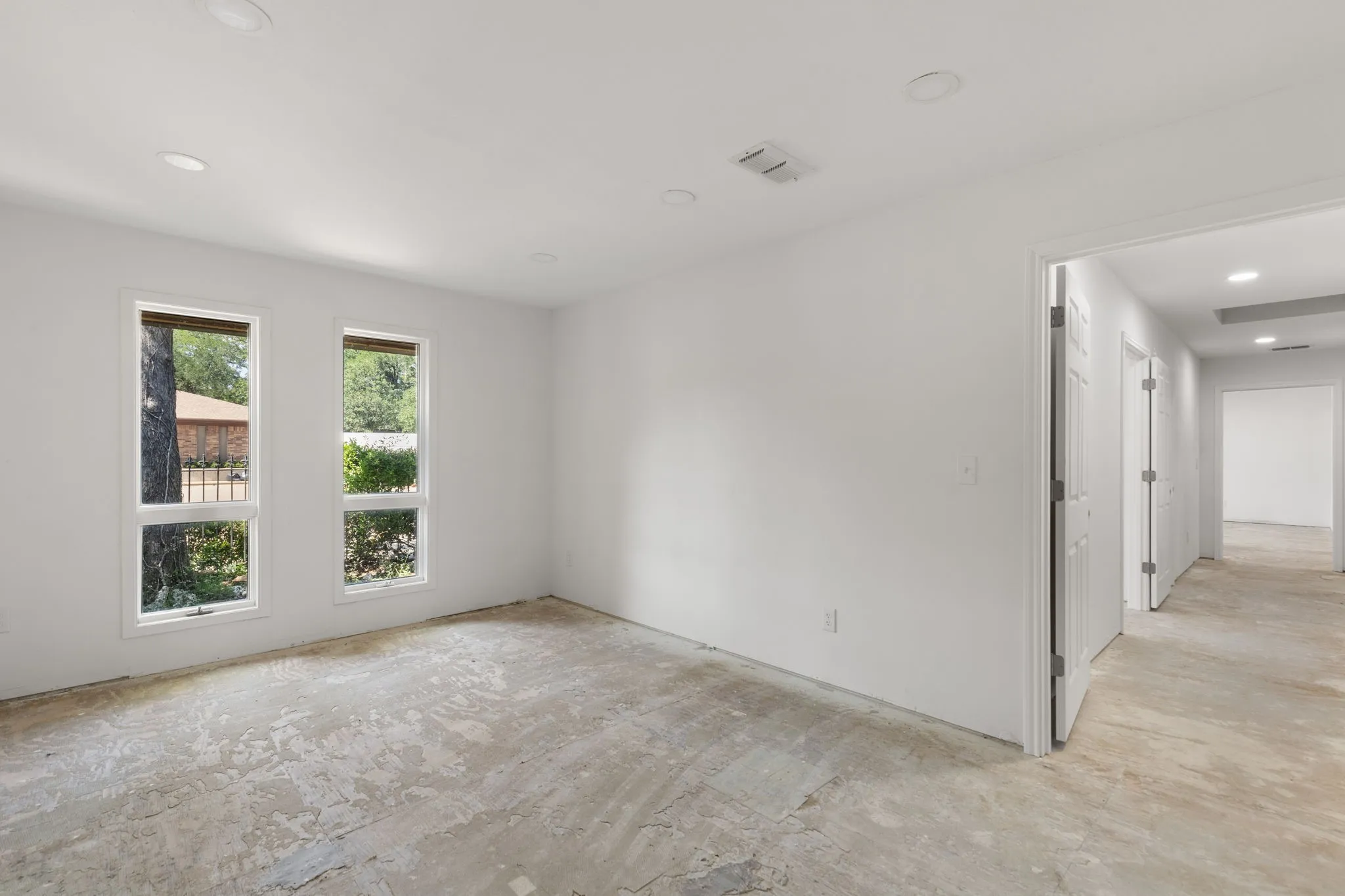 Office For Sale in Young County , 1317 East, Graham, Texas 76450, 0, 0, Garage spaces, 0 Sqft, built in 1983, mls#21407086, Real Estate Agent in Graham, Homes For Sale in Young county, Homes For Sale in Graham, Realtor in Graham Texas, Real Estate Brokerage Independent Realty Texas, Luminita Cordes Realtor