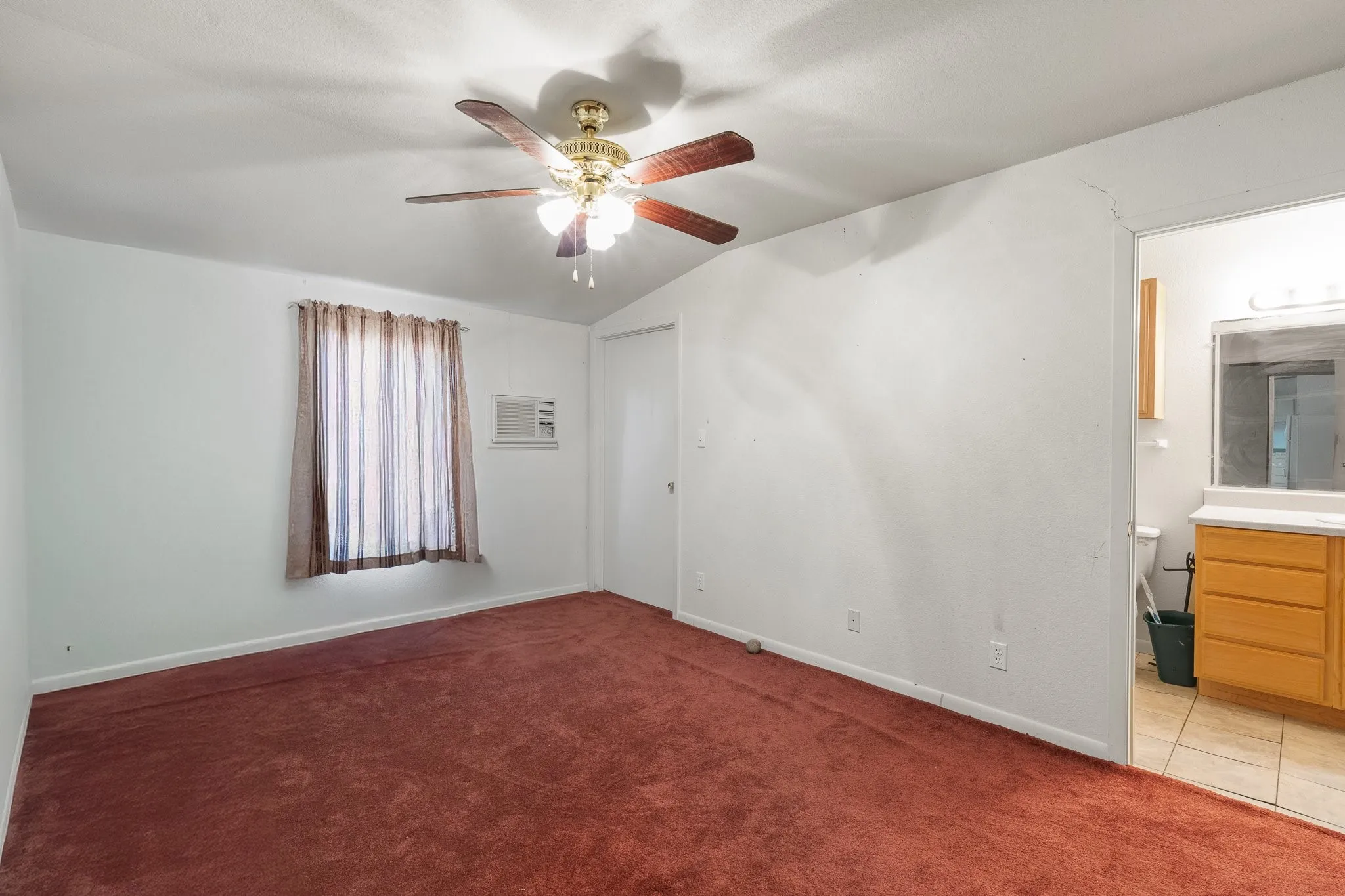 Mother in Law Suite with Walk in closet and bathroom.