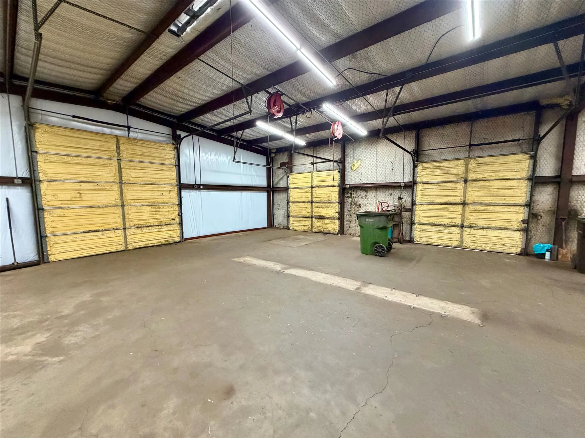 Office For Sale in Anderson County , 2000 E Murchison St, Palestine, Texas 75801, 0, 0, Garage spaces, 0 Sqft, built in 1985, mls#21405753, Real Estate Agent in Palestine, Homes For Sale in Anderson county, Homes For Sale in Palestine, Realtor in Palestine Texas, Real Estate Brokerage Independent Realty Texas, Luminita Cordes Realtor