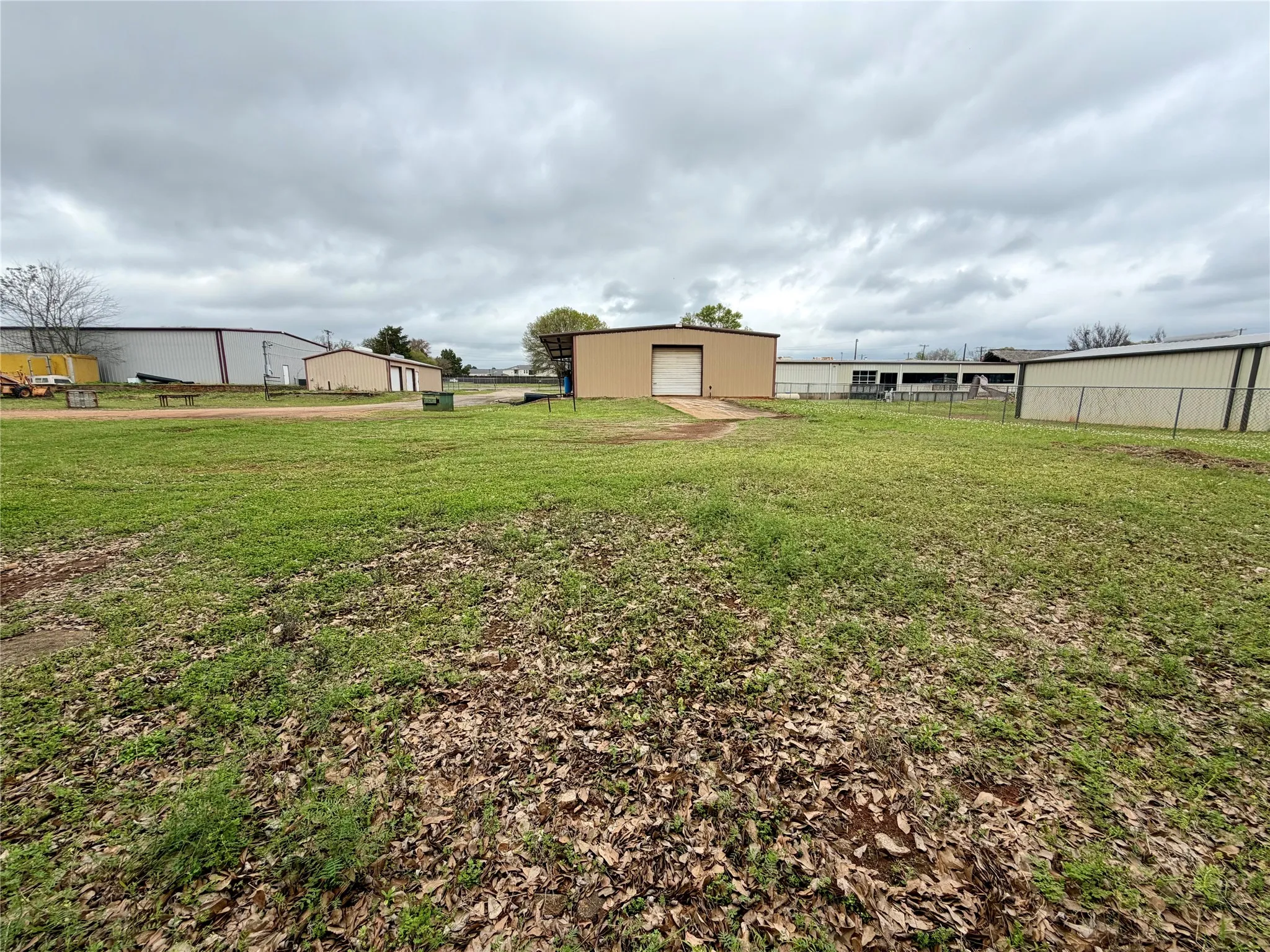 Office For Sale in Anderson County , 2000 E Murchison St, Palestine, Texas 75801, 0, 0, Garage spaces, 0 Sqft, built in 1985, mls#21405753, Real Estate Agent in Palestine, Homes For Sale in Anderson county, Homes For Sale in Palestine, Realtor in Palestine Texas, Real Estate Brokerage Independent Realty Texas, Luminita Cordes Realtor