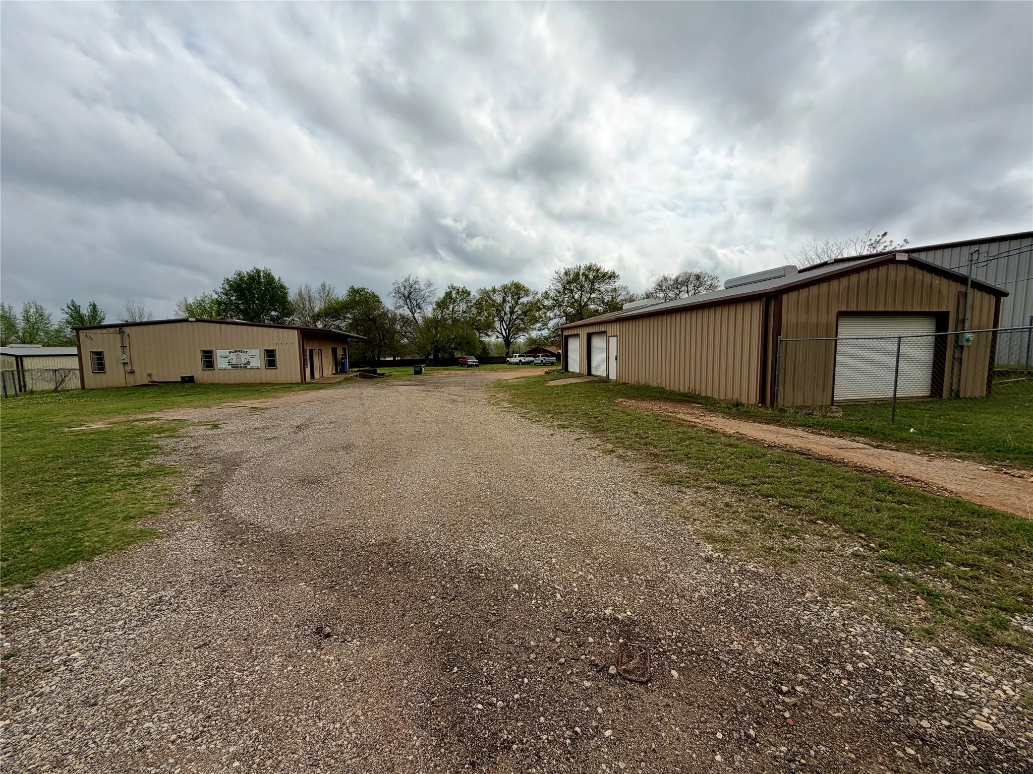 Office For Sale in Anderson County , 2000 E Murchison St, Palestine, Texas 75801, 0, 0, Garage spaces, 0 Sqft, built in 1985, mls#21405753, Real Estate Agent in Palestine, Homes For Sale in Anderson county, Homes For Sale in Palestine, Realtor in Palestine Texas, Real Estate Brokerage Independent Realty Texas, Luminita Cordes Realtor