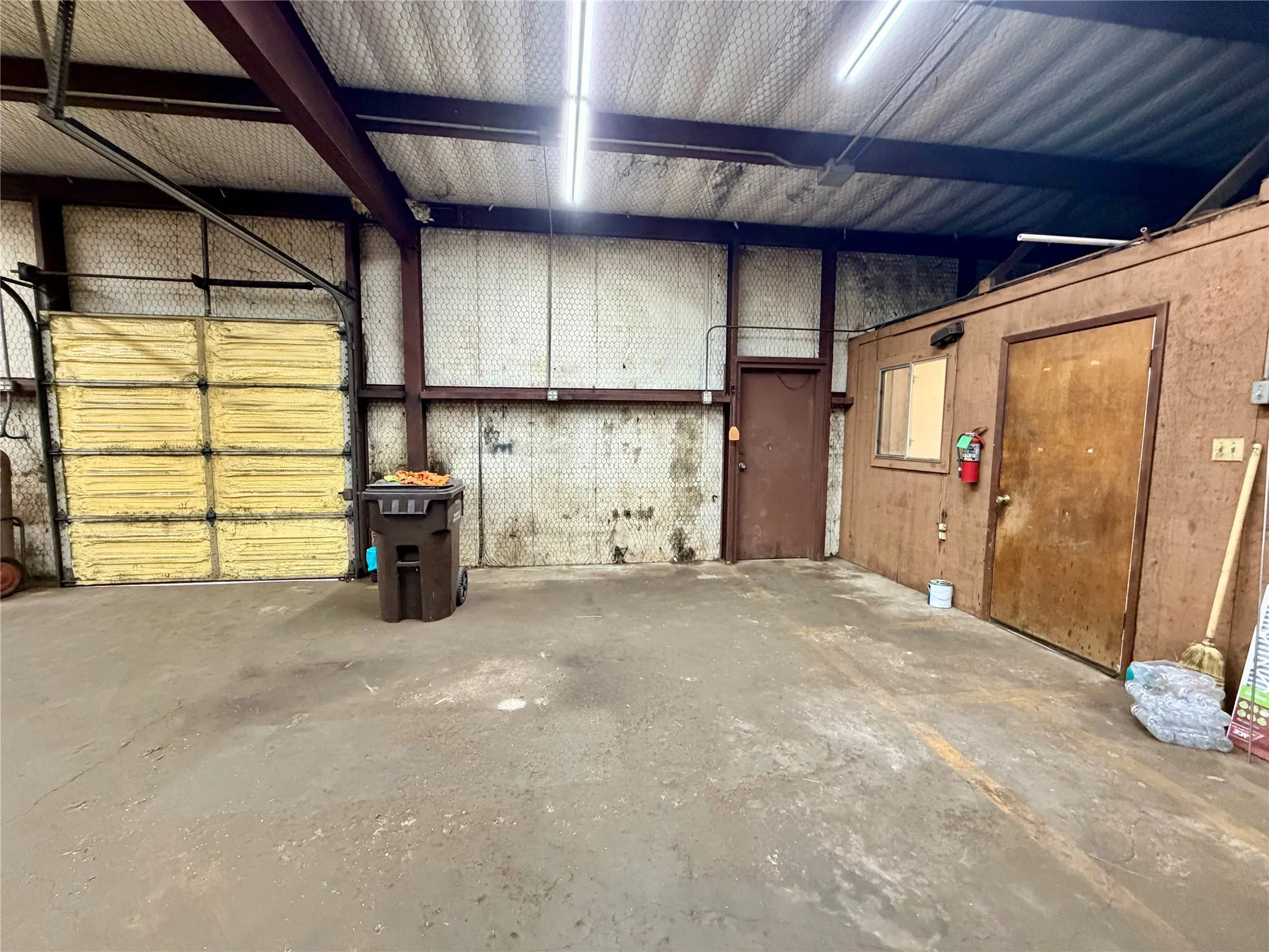 Office For Sale in Anderson County , 2000 E Murchison St, Palestine, Texas 75801, 0, 0, Garage spaces, 0 Sqft, built in 1985, mls#21405753, Real Estate Agent in Palestine, Homes For Sale in Anderson county, Homes For Sale in Palestine, Realtor in Palestine Texas, Real Estate Brokerage Independent Realty Texas, Luminita Cordes Realtor