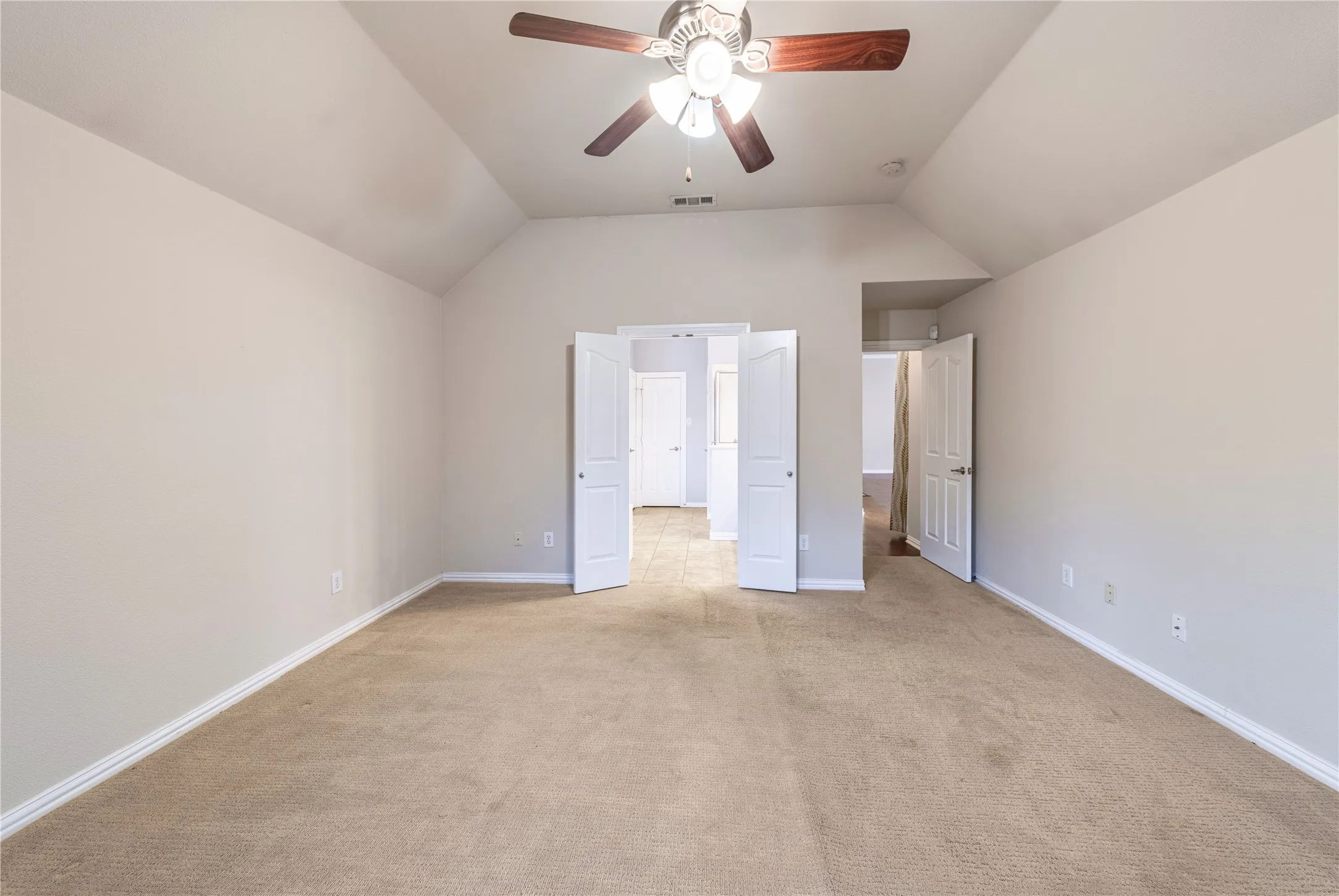Single Family Residence For Rent in Denton County , 3505 Silverwood Drive, Carrollton, Texas 75007, 3 Bedroom, 2 Bathroom, 2 Garage spaces, 2,128 Sqft, built in 1998, mls#21407037, Real Estate Agent in Carrollton, Homes For Rent in Denton county, Homes For Rent in Carrollton, Realtor in Carrollton Texas, Real Estate Brokerage Independent Realty Texas, Luminita Cordes Realtor