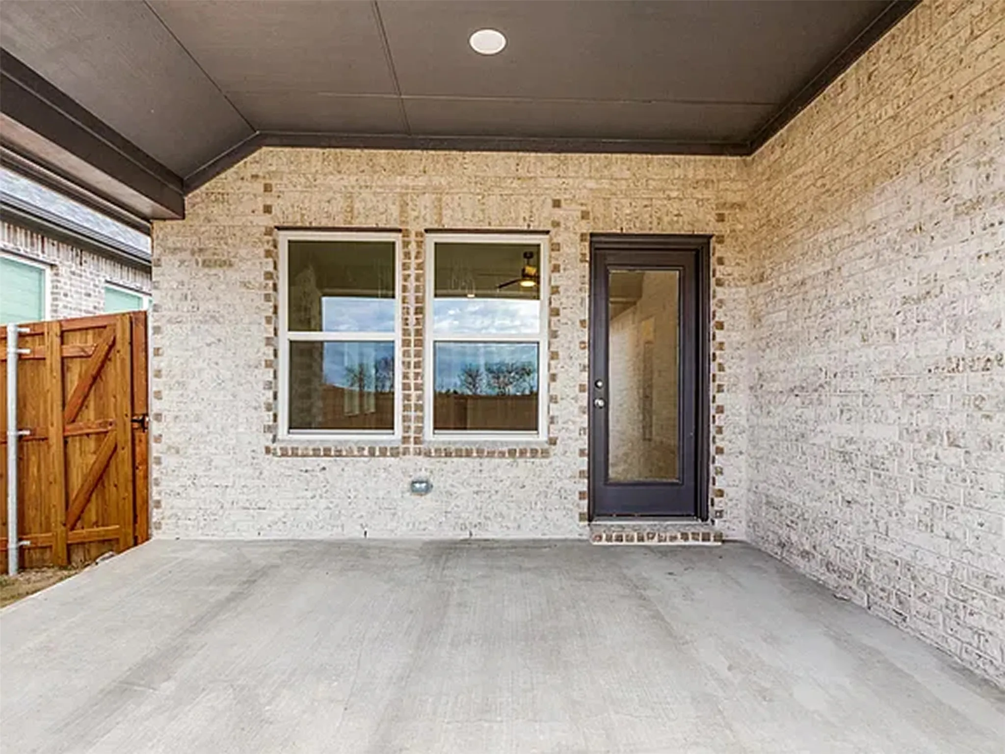 Single Family Residence For Sale in Collin County , 605 Parrino Parkway, Princeton, Texas 75407, 3 Bedroom, 2 Bathroom, 2 Garage spaces, 1,981 Sqft, built in 2024, mls#21407101, Real Estate Agent in Princeton, Homes For Sale in Collin county, Homes For Sale in Princeton, Realtor in Princeton Texas, Real Estate Brokerage Independent Realty Texas, Luminita Cordes Realtor