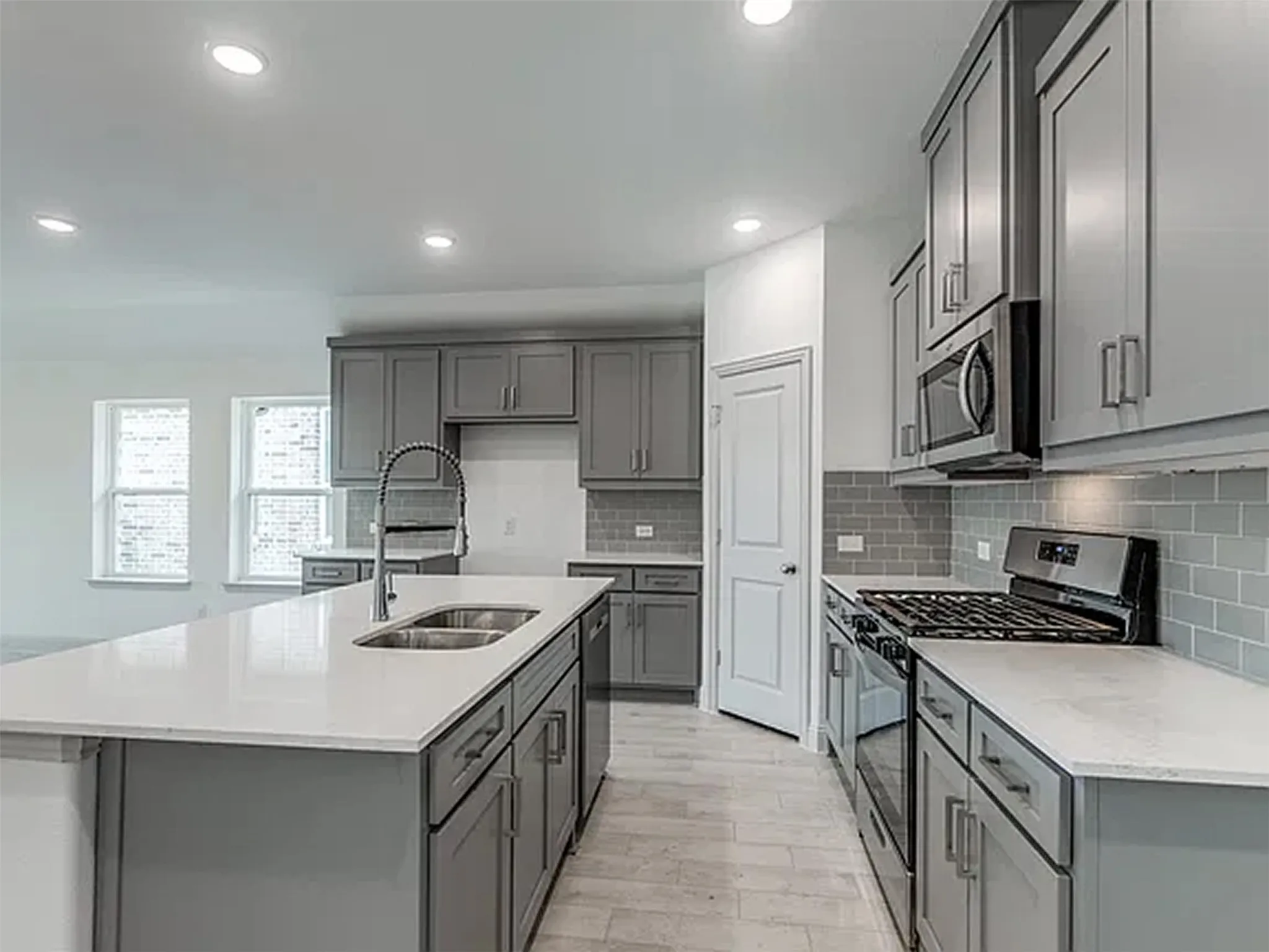 Single Family Residence For Sale in Collin County , 605 Parrino Parkway, Princeton, Texas 75407, 3 Bedroom, 2 Bathroom, 2 Garage spaces, 1,981 Sqft, built in 2024, mls#21407101, Real Estate Agent in Princeton, Homes For Sale in Collin county, Homes For Sale in Princeton, Realtor in Princeton Texas, Real Estate Brokerage Independent Realty Texas, Luminita Cordes Realtor