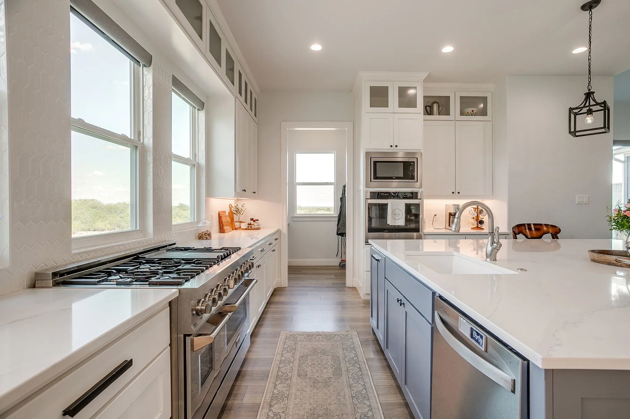 Single Family Residence For Sale in Erath County , 10535 County Road 146, Lipan, Texas 76462, 5 Bedroom, 3 Bathroom, 3 Garage spaces, 3,527 Sqft, built in 2021, mls#21406902, Real Estate Agent in Lipan, Homes For Sale in Erath county, Homes For Sale in Lipan, Realtor in Lipan Texas, Real Estate Brokerage Independent Realty Texas, Luminita Cordes Realtor
