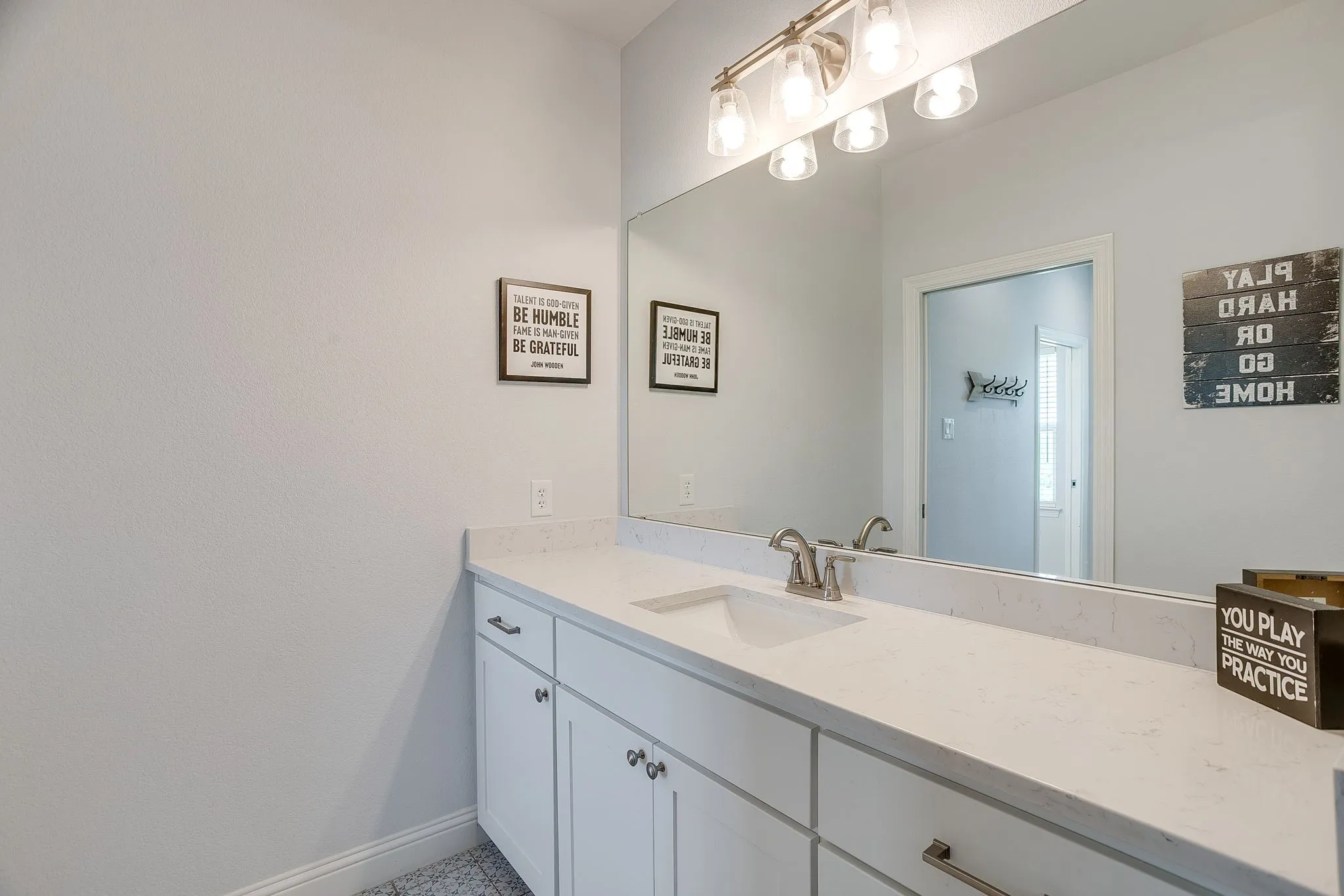 Single Family Residence For Sale in Erath County , 10535 County Road 146, Lipan, Texas 76462, 5 Bedroom, 3 Bathroom, 3 Garage spaces, 3,527 Sqft, built in 2021, mls#21406902, Real Estate Agent in Lipan, Homes For Sale in Erath county, Homes For Sale in Lipan, Realtor in Lipan Texas, Real Estate Brokerage Independent Realty Texas, Luminita Cordes Realtor