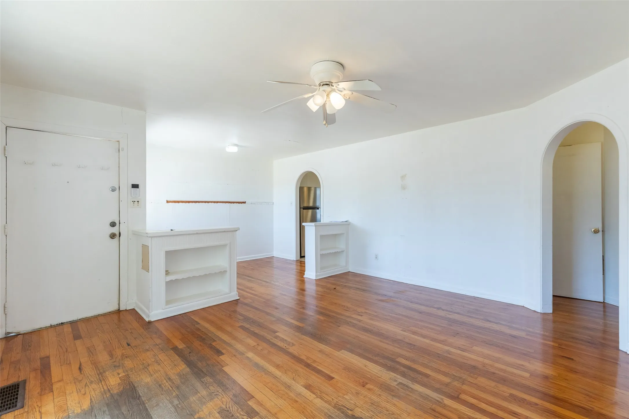 Duplex For Sale in Taylor County , 2328 Ave D, Abilene, Texas 79601, 4 Bedroom, 2 Bathroom, Garage spaces, 0 Sqft, built in 1953, mls#21407030, Real Estate Agent in Abilene, Homes For Sale in Taylor county, Homes For Sale in Abilene, Realtor in Abilene Texas, Real Estate Brokerage Independent Realty Texas, Luminita Cordes Realtor