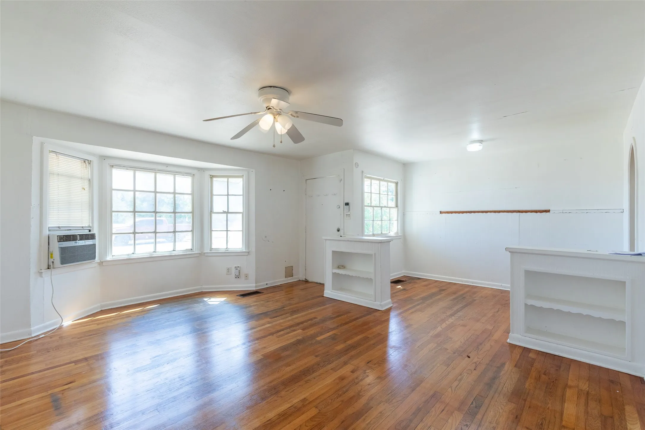 Duplex For Sale in Taylor County , 2328 Ave D, Abilene, Texas 79601, 4 Bedroom, 2 Bathroom, Garage spaces, 0 Sqft, built in 1953, mls#21407030, Real Estate Agent in Abilene, Homes For Sale in Taylor county, Homes For Sale in Abilene, Realtor in Abilene Texas, Real Estate Brokerage Independent Realty Texas, Luminita Cordes Realtor