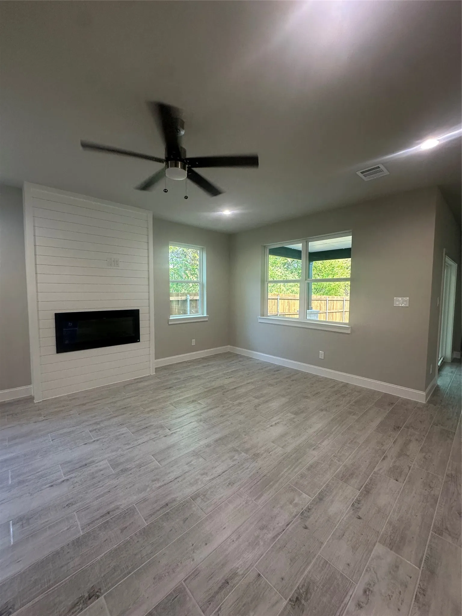 Single Family Residence For Sale in Dallas County , 1314 Diceman Avenue, Dallas, Texas 75203, 4 Bedroom, 4 Bathroom, 2 Garage spaces, 3,167 Sqft, built in 2025, mls#21386313, Real Estate Agent in Dallas, Homes For Sale in Dallas county, Homes For Sale in Dallas, Realtor in Dallas Texas, Real Estate Brokerage Independent Realty Texas, Luminita Cordes Realtor