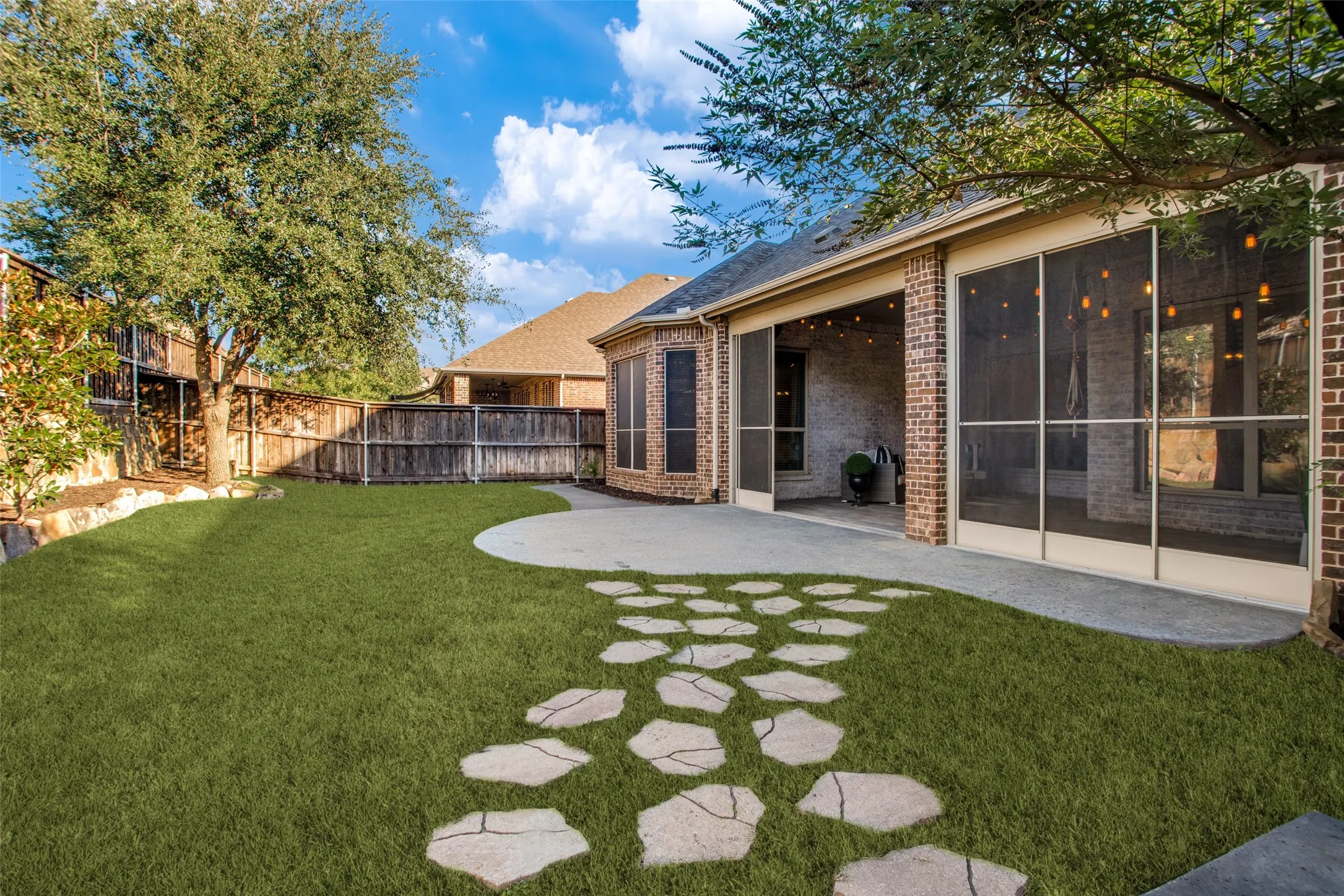 Single Family Residence For Sale in Collin County , 7901 San Jacinto Trail, Mc Kinney, Texas 75071, 4 Bedroom, 3 Bathroom, 3 Garage spaces, 3,657 Sqft, built in 2015, mls#21406770, Real Estate Agent in Mc Kinney, Homes For Sale in Collin county, Homes For Sale in Mc Kinney, Realtor in Mc Kinney Texas, Real Estate Brokerage Independent Realty Texas, Luminita Cordes Realtor