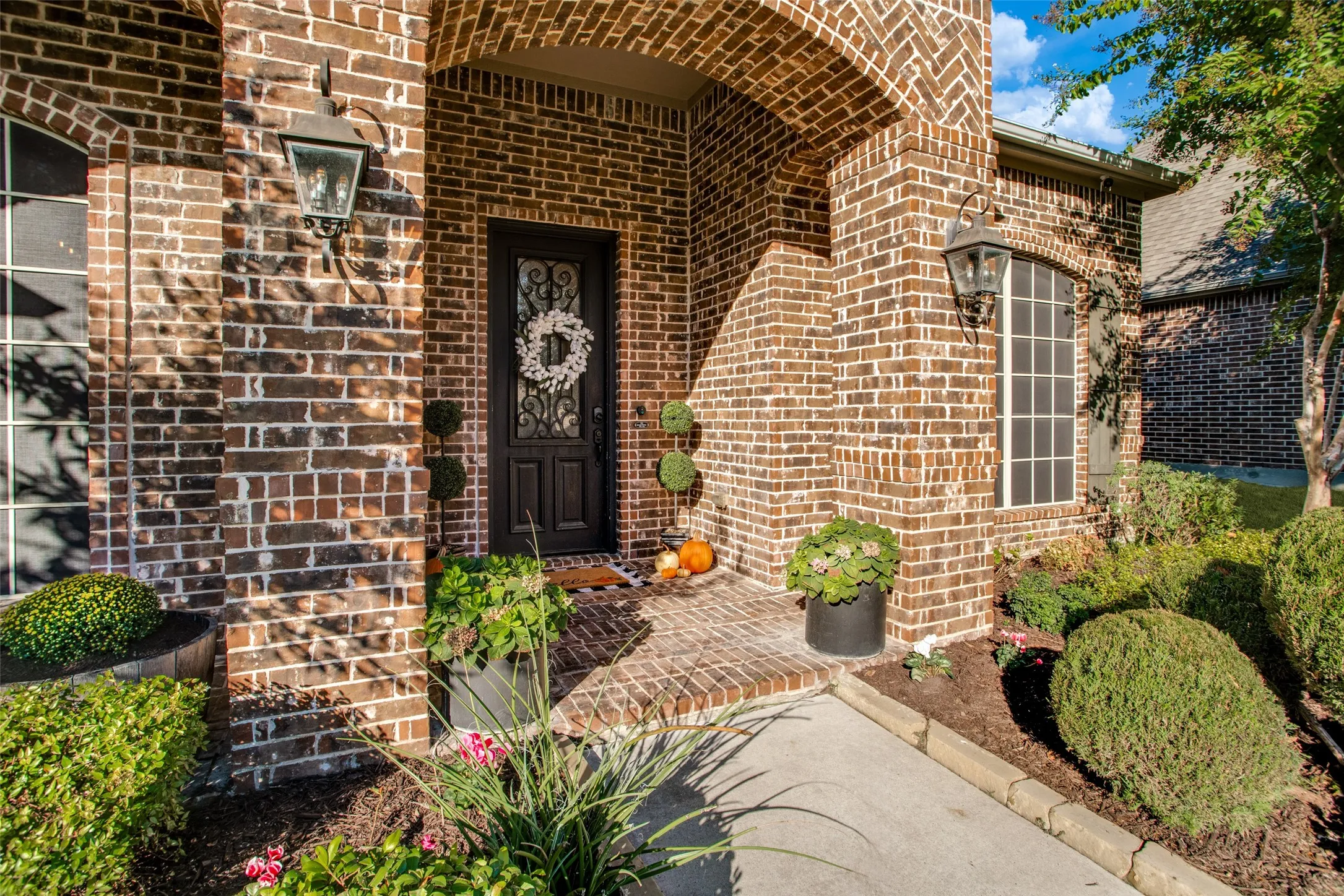 Single Family Residence For Sale in Collin County , 7901 San Jacinto Trail, Mc Kinney, Texas 75071, 4 Bedroom, 3 Bathroom, 3 Garage spaces, 3,657 Sqft, built in 2015, mls#21406770, Real Estate Agent in Mc Kinney, Homes For Sale in Collin county, Homes For Sale in Mc Kinney, Realtor in Mc Kinney Texas, Real Estate Brokerage Independent Realty Texas, Luminita Cordes Realtor