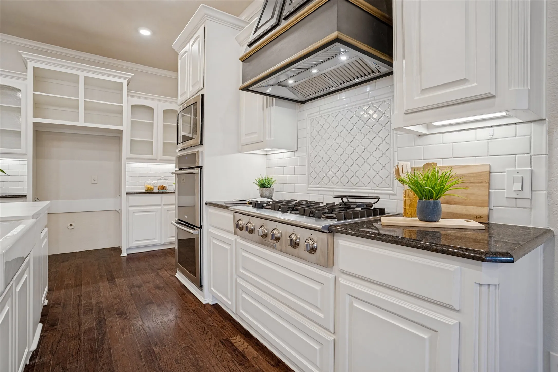Single Family Residence For Sale in Collin County , 7901 San Jacinto Trail, Mc Kinney, Texas 75071, 4 Bedroom, 3 Bathroom, 3 Garage spaces, 3,657 Sqft, built in 2015, mls#21406770, Real Estate Agent in Mc Kinney, Homes For Sale in Collin county, Homes For Sale in Mc Kinney, Realtor in Mc Kinney Texas, Real Estate Brokerage Independent Realty Texas, Luminita Cordes Realtor