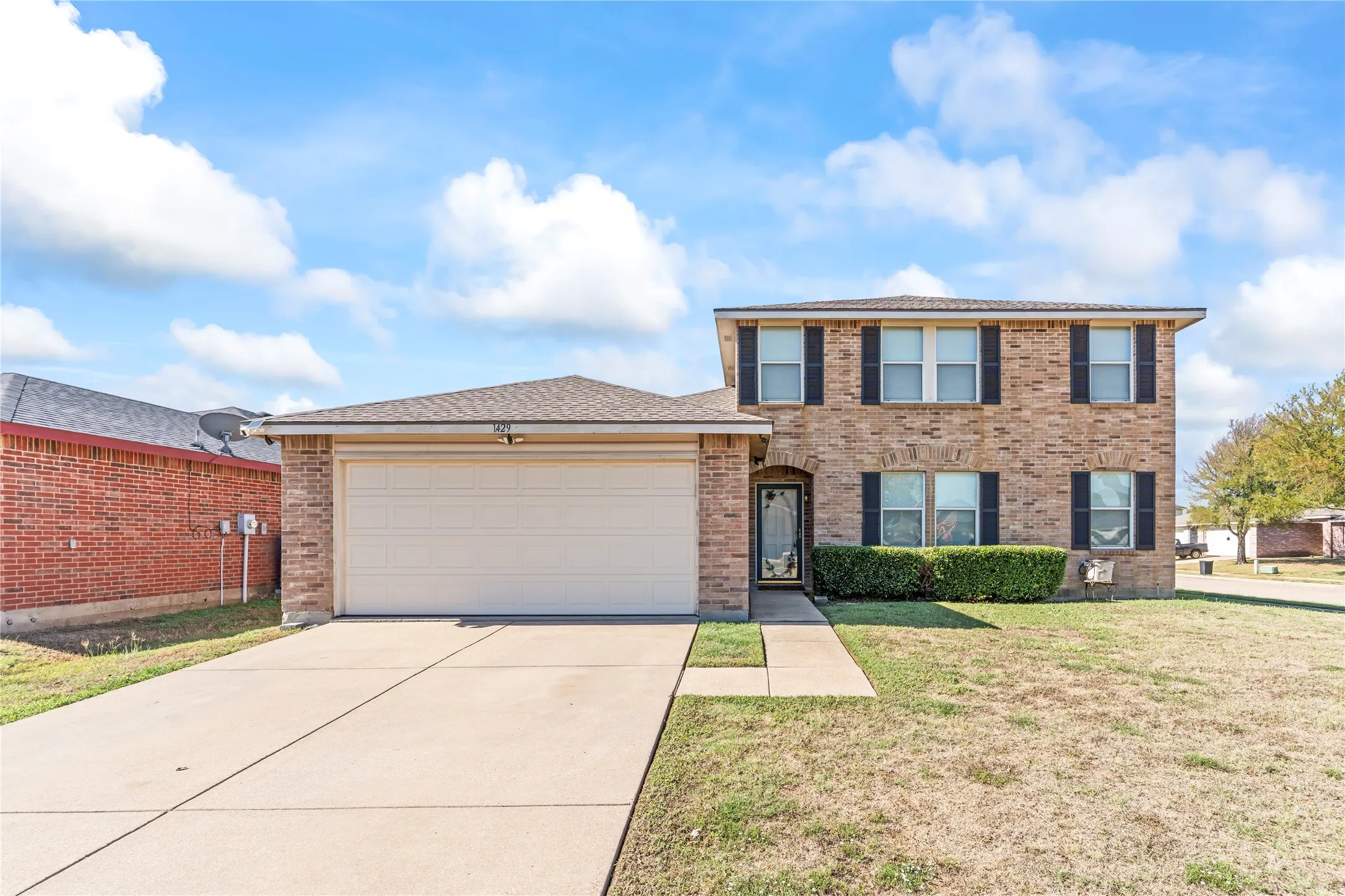 Single Family Residence For Sale