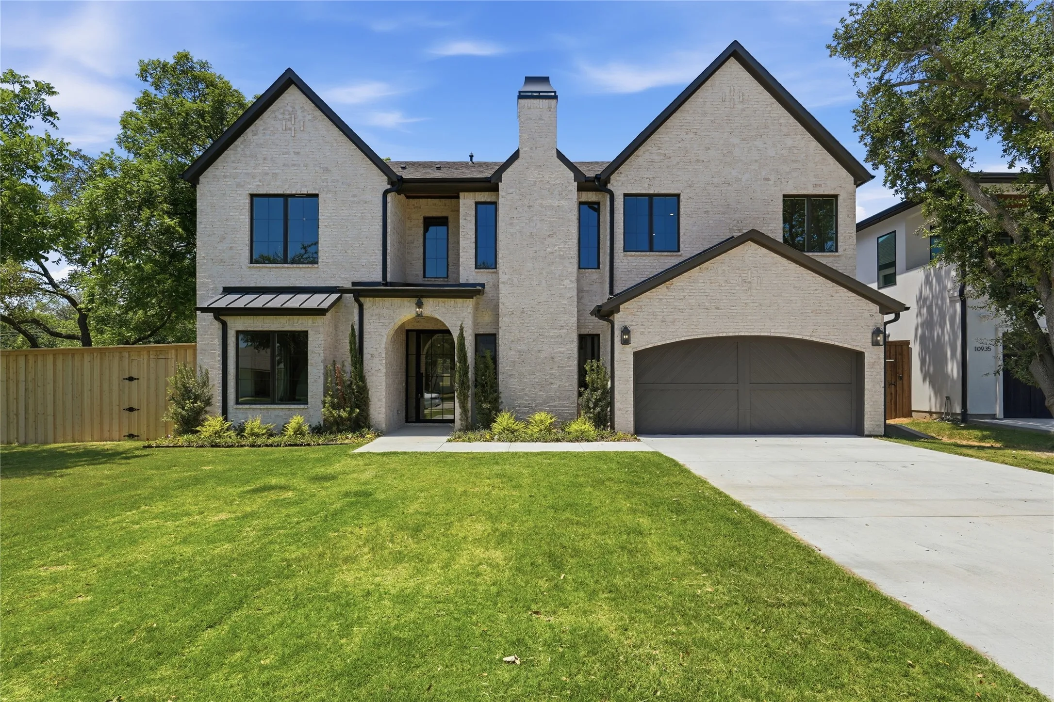 Single Family Residence For Sale in Dallas County , 10921 Beauty Drive, Dallas, Texas 75229, 4 Bedroom, 6 Bathroom, 2 Garage spaces, 5,041 Sqft, built in 2026, mls#21407132, Real Estate Agent in Dallas, Homes For Sale in Dallas county, Homes For Sale in Dallas, Realtor in Dallas Texas, Real Estate Brokerage Independent Realty Texas, Luminita Cordes Realtor