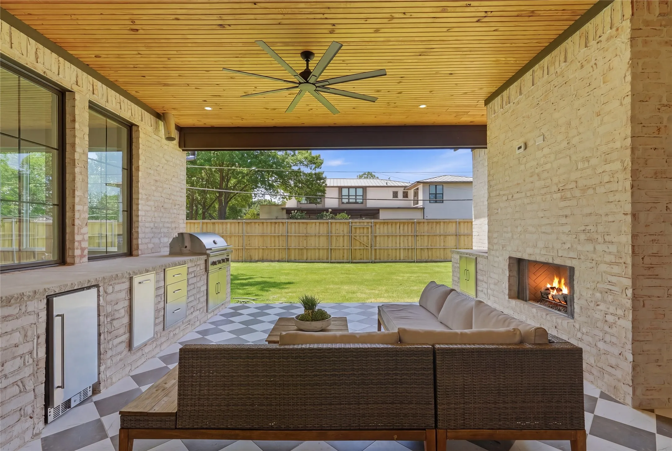 Single Family Residence For Sale in Dallas County , 10921 Beauty Drive, Dallas, Texas 75229, 4 Bedroom, 6 Bathroom, 2 Garage spaces, 5,041 Sqft, built in 2026, mls#21407132, Real Estate Agent in Dallas, Homes For Sale in Dallas county, Homes For Sale in Dallas, Realtor in Dallas Texas, Real Estate Brokerage Independent Realty Texas, Luminita Cordes Realtor