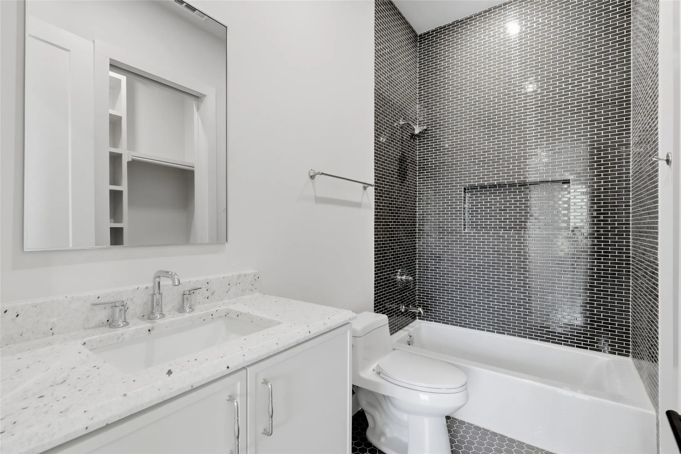Single Family Residence For Sale in Dallas County , 10921 Beauty Drive, Dallas, Texas 75229, 4 Bedroom, 6 Bathroom, 2 Garage spaces, 5,041 Sqft, built in 2026, mls#21407132, Real Estate Agent in Dallas, Homes For Sale in Dallas county, Homes For Sale in Dallas, Realtor in Dallas Texas, Real Estate Brokerage Independent Realty Texas, Luminita Cordes Realtor