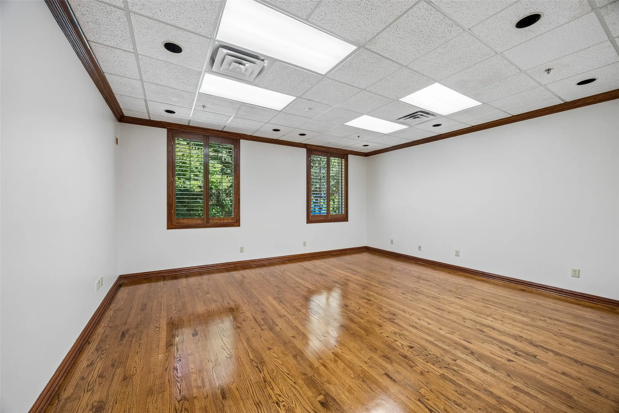 Office For Sale in Collin County , 5225 Village Creek Drive 300, Plano, Texas 75093, 0, 0, Garage spaces, 0 Sqft, built in 1996, mls#21407134, Real Estate Agent in Plano, Homes For Sale in Collin county, Homes For Sale in Plano, Realtor in Plano Texas, Real Estate Brokerage Independent Realty Texas, Luminita Cordes Realtor