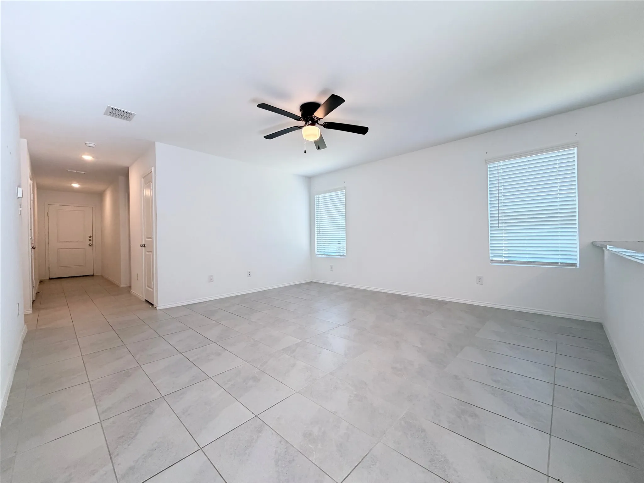 Single Family Residence For Rent in Dallas County , 1717 Round House Lane, Dallas, Texas 75253, 3 Bedroom, 2 Bathroom, 2 Garage spaces, 1,260 Sqft, built in 2024, mls#21407136, Real Estate Agent in Dallas, Homes For Rent in Dallas county, Homes For Rent in Dallas, Realtor in Dallas Texas, Real Estate Brokerage Independent Realty Texas, Luminita Cordes Realtor