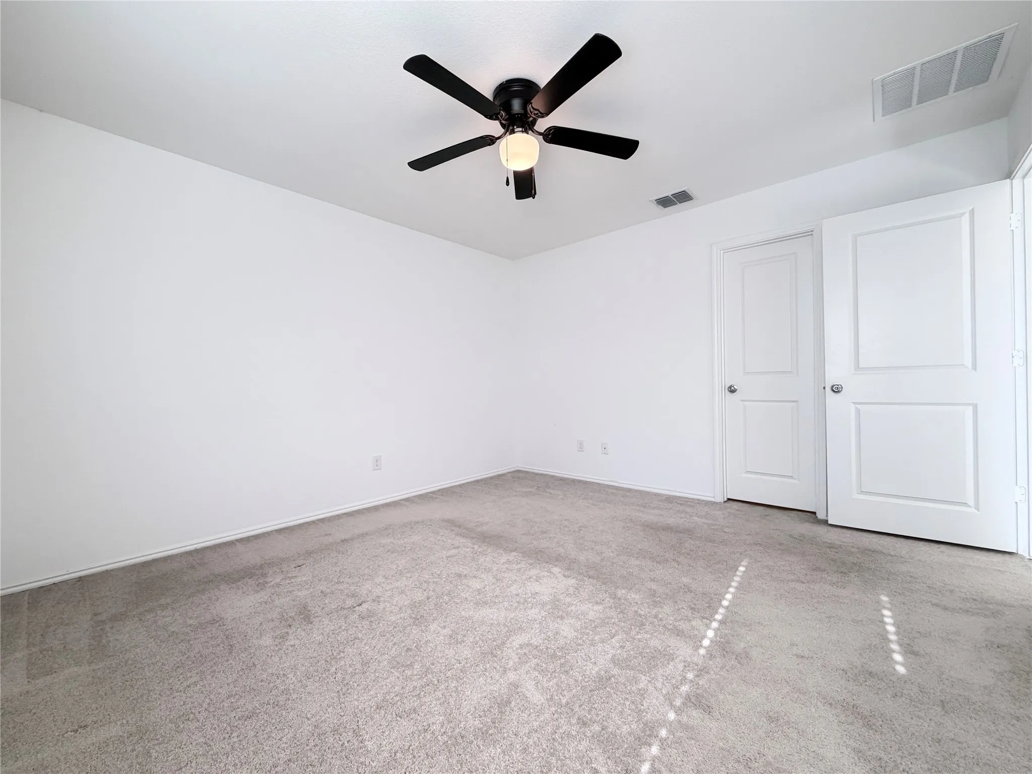 Single Family Residence For Rent in Dallas County , 1717 Round House Lane, Dallas, Texas 75253, 3 Bedroom, 2 Bathroom, 2 Garage spaces, 1,260 Sqft, built in 2024, mls#21407136, Real Estate Agent in Dallas, Homes For Rent in Dallas county, Homes For Rent in Dallas, Realtor in Dallas Texas, Real Estate Brokerage Independent Realty Texas, Luminita Cordes Realtor
