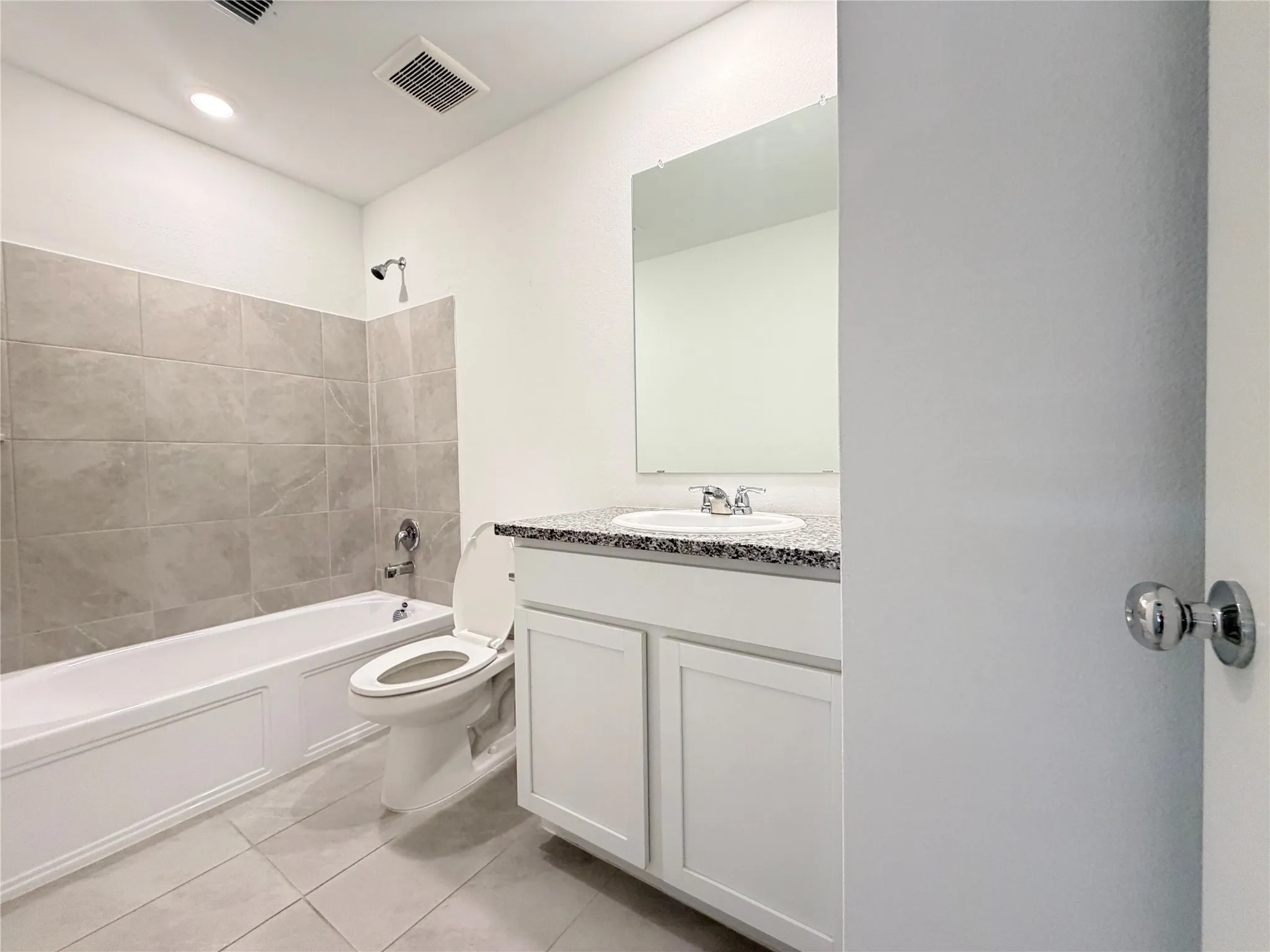 Single Family Residence For Rent in Dallas County , 1717 Round House Lane, Dallas, Texas 75253, 3 Bedroom, 2 Bathroom, 2 Garage spaces, 1,260 Sqft, built in 2024, mls#21407136, Real Estate Agent in Dallas, Homes For Rent in Dallas county, Homes For Rent in Dallas, Realtor in Dallas Texas, Real Estate Brokerage Independent Realty Texas, Luminita Cordes Realtor