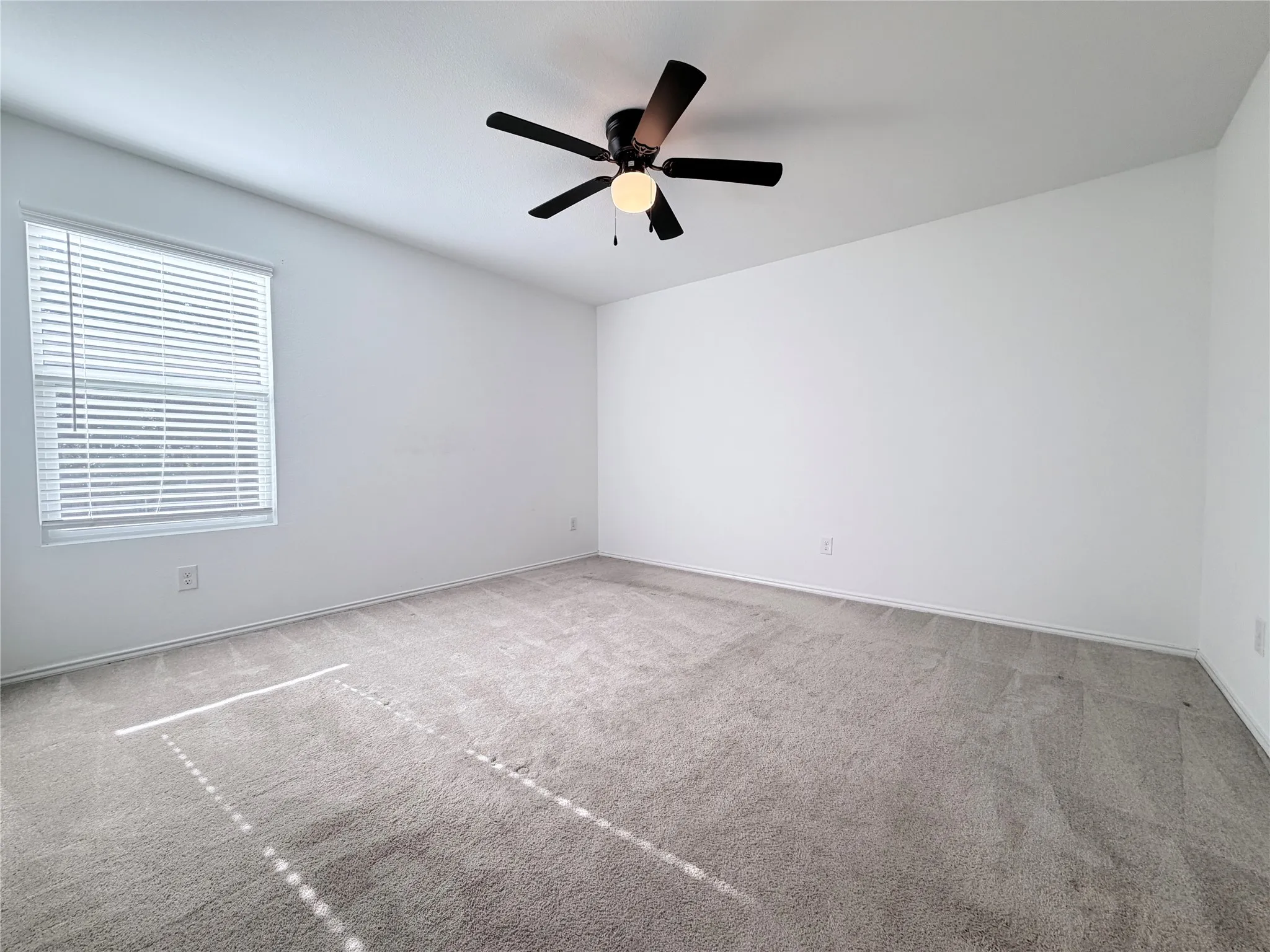 Single Family Residence For Rent in Dallas County , 1717 Round House Lane, Dallas, Texas 75253, 3 Bedroom, 2 Bathroom, 2 Garage spaces, 1,260 Sqft, built in 2024, mls#21407136, Real Estate Agent in Dallas, Homes For Rent in Dallas county, Homes For Rent in Dallas, Realtor in Dallas Texas, Real Estate Brokerage Independent Realty Texas, Luminita Cordes Realtor