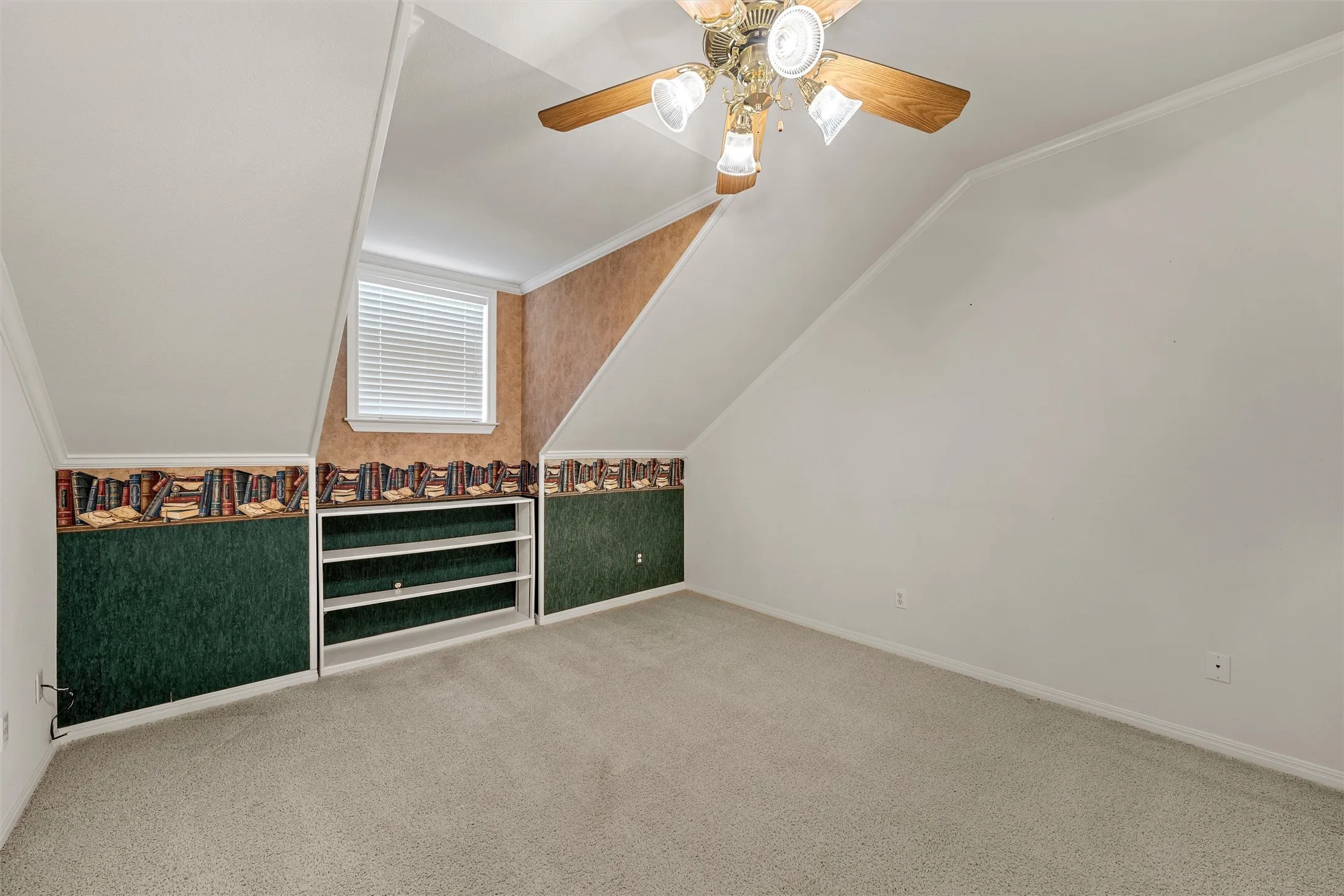 Single Family Residence For Sale in Mc Lennan County , 142 Stillwater Road, Waco, Texas 76708, 5 Bedroom, 3 Bathroom, 2 Garage spaces, 3,365 Sqft, built in 1993, mls#21406930, Real Estate Agent in Waco, Homes For Sale in Mc Lennan county, Homes For Sale in Waco, Realtor in Waco Texas, Real Estate Brokerage Independent Realty Texas, Luminita Cordes Realtor