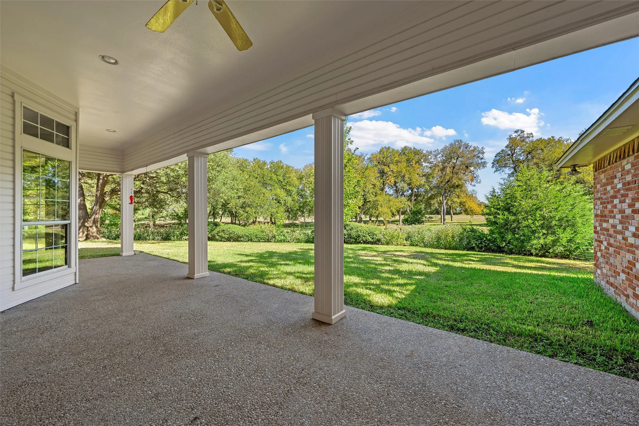 Single Family Residence For Sale in Mc Lennan County , 142 Stillwater Road, Waco, Texas 76708, 5 Bedroom, 3 Bathroom, 2 Garage spaces, 3,365 Sqft, built in 1993, mls#21406930, Real Estate Agent in Waco, Homes For Sale in Mc Lennan county, Homes For Sale in Waco, Realtor in Waco Texas, Real Estate Brokerage Independent Realty Texas, Luminita Cordes Realtor