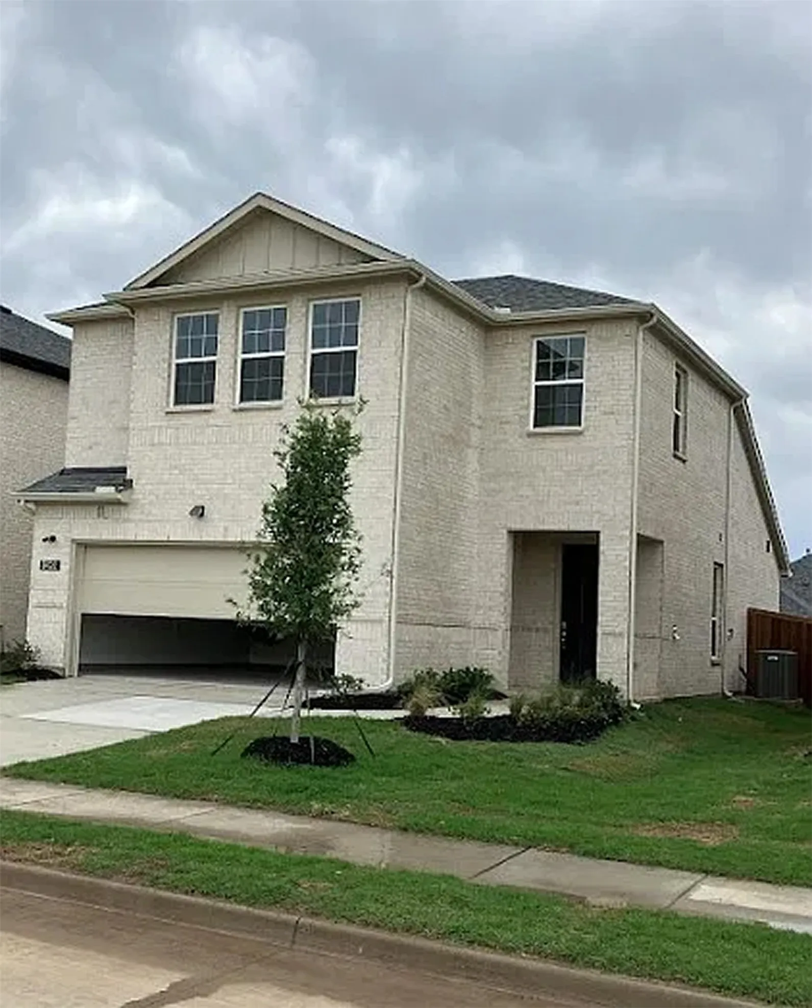 Single Family Residence For Sale in Collin County , 3102 Camilli Cove, Princeton, Texas 75407, 4 Bedroom, 3 Bathroom, 2 Garage spaces, 2,037 Sqft, built in 2024, mls#21407146, Real Estate Agent in Princeton, Homes For Sale in Collin county, Homes For Sale in Princeton, Realtor in Princeton Texas, Real Estate Brokerage Independent Realty Texas, Luminita Cordes Realtor