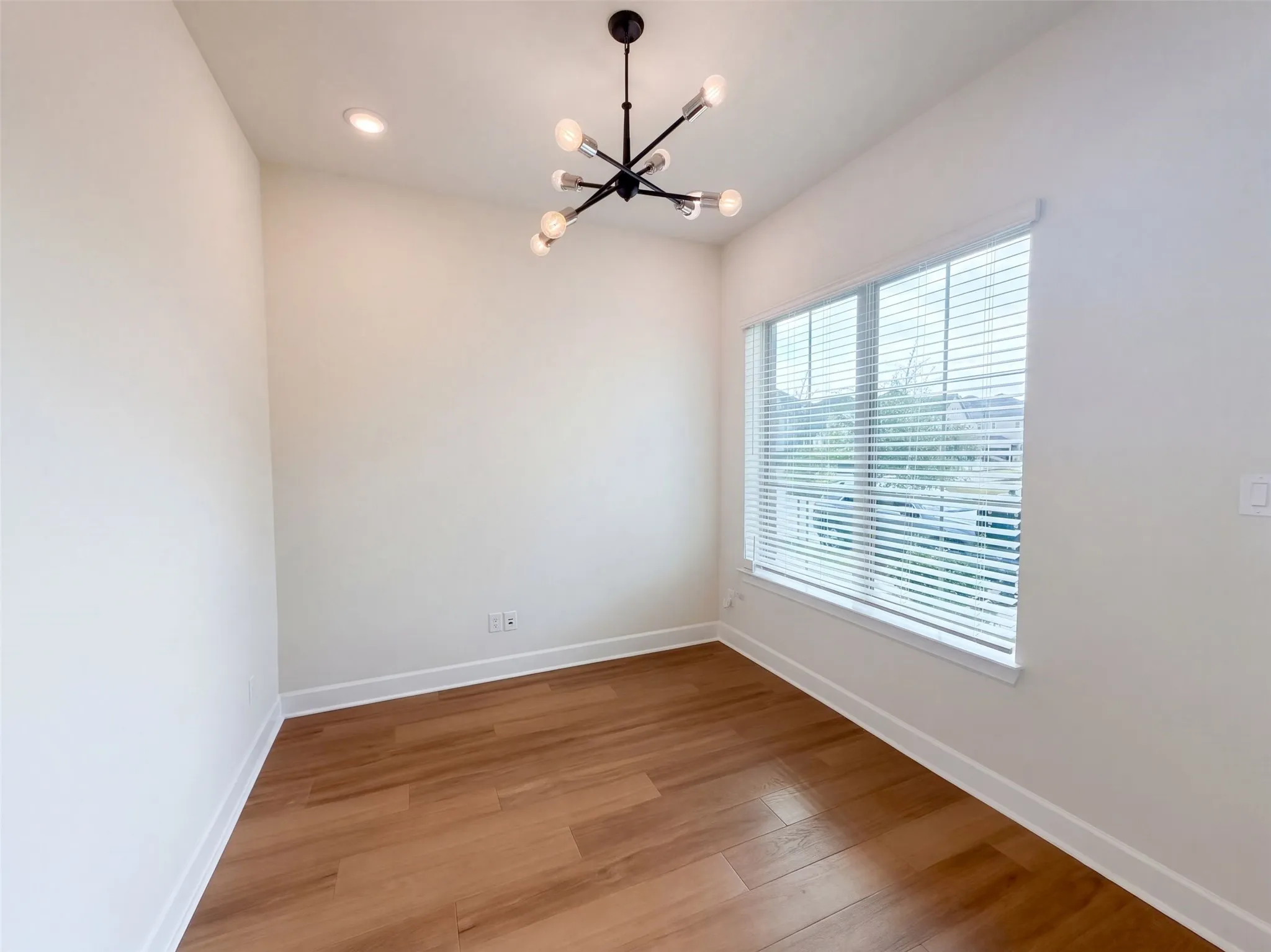 Single Family Residence For Sale in Tarrant County , 3357 Monarch Pass Drive, Arlington, Texas 76005, 4 Bedroom, 4 Bathroom, 2 Garage spaces, 2,707 Sqft, built in 2023, mls#21407105, Real Estate Agent in Arlington, Homes For Sale in Tarrant county, Homes For Sale in Arlington, Realtor in Arlington Texas, Real Estate Brokerage Independent Realty Texas, Luminita Cordes Realtor