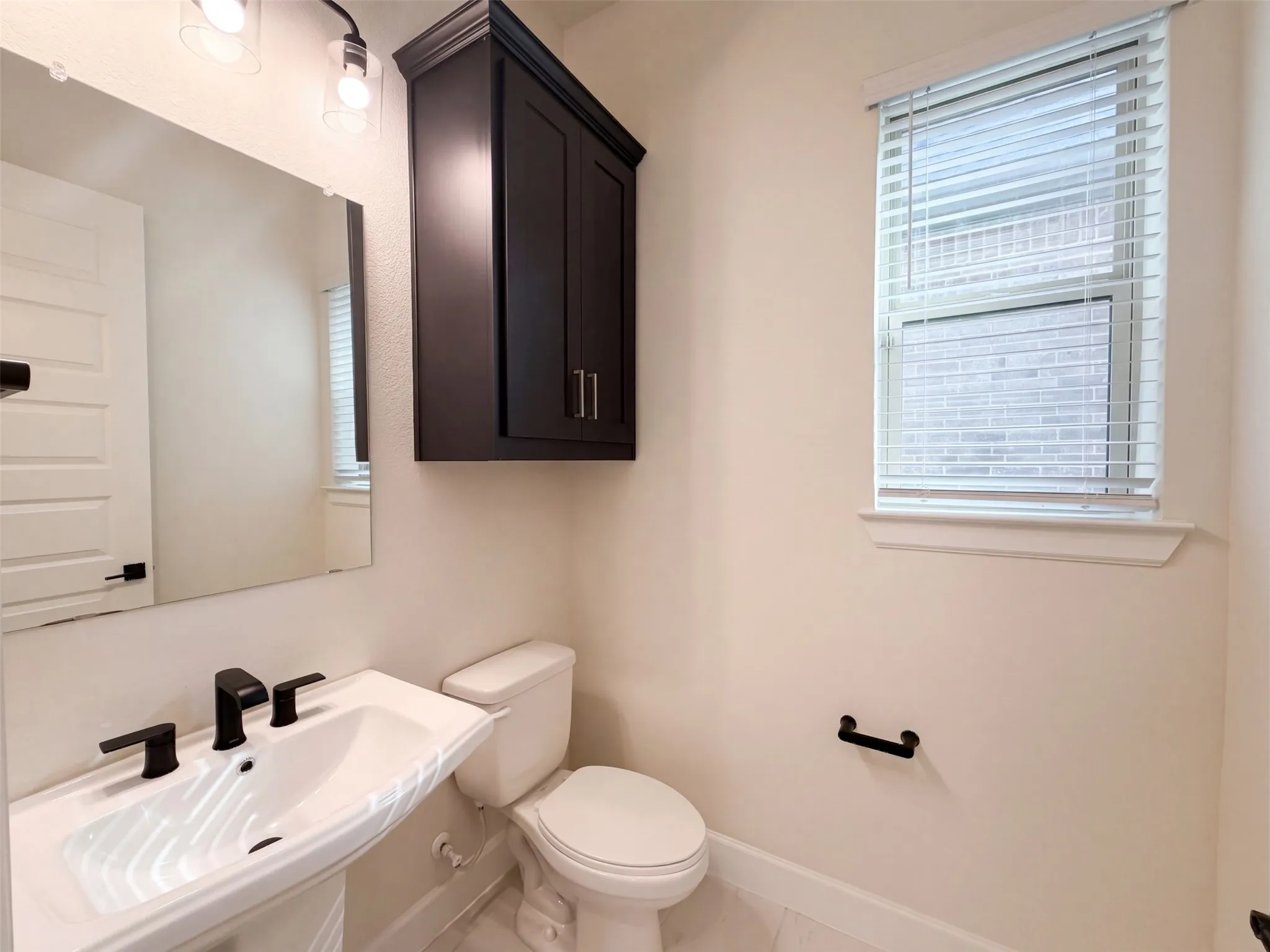 Single Family Residence For Sale in Tarrant County , 3357 Monarch Pass Drive, Arlington, Texas 76005, 4 Bedroom, 4 Bathroom, 2 Garage spaces, 2,707 Sqft, built in 2023, mls#21407105, Real Estate Agent in Arlington, Homes For Sale in Tarrant county, Homes For Sale in Arlington, Realtor in Arlington Texas, Real Estate Brokerage Independent Realty Texas, Luminita Cordes Realtor