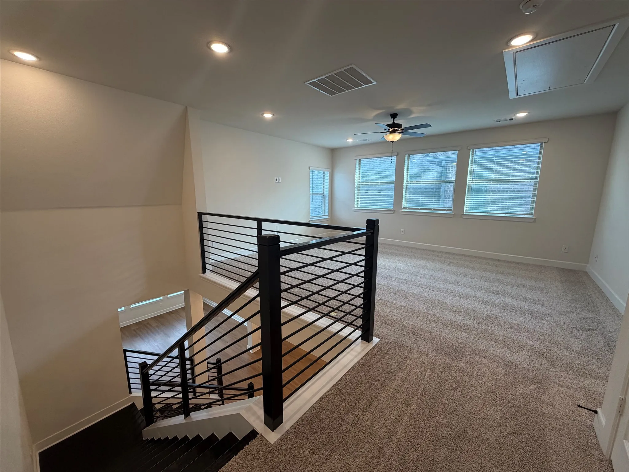 Single Family Residence For Sale in Tarrant County , 3357 Monarch Pass Drive, Arlington, Texas 76005, 4 Bedroom, 4 Bathroom, 2 Garage spaces, 2,707 Sqft, built in 2023, mls#21407105, Real Estate Agent in Arlington, Homes For Sale in Tarrant county, Homes For Sale in Arlington, Realtor in Arlington Texas, Real Estate Brokerage Independent Realty Texas, Luminita Cordes Realtor