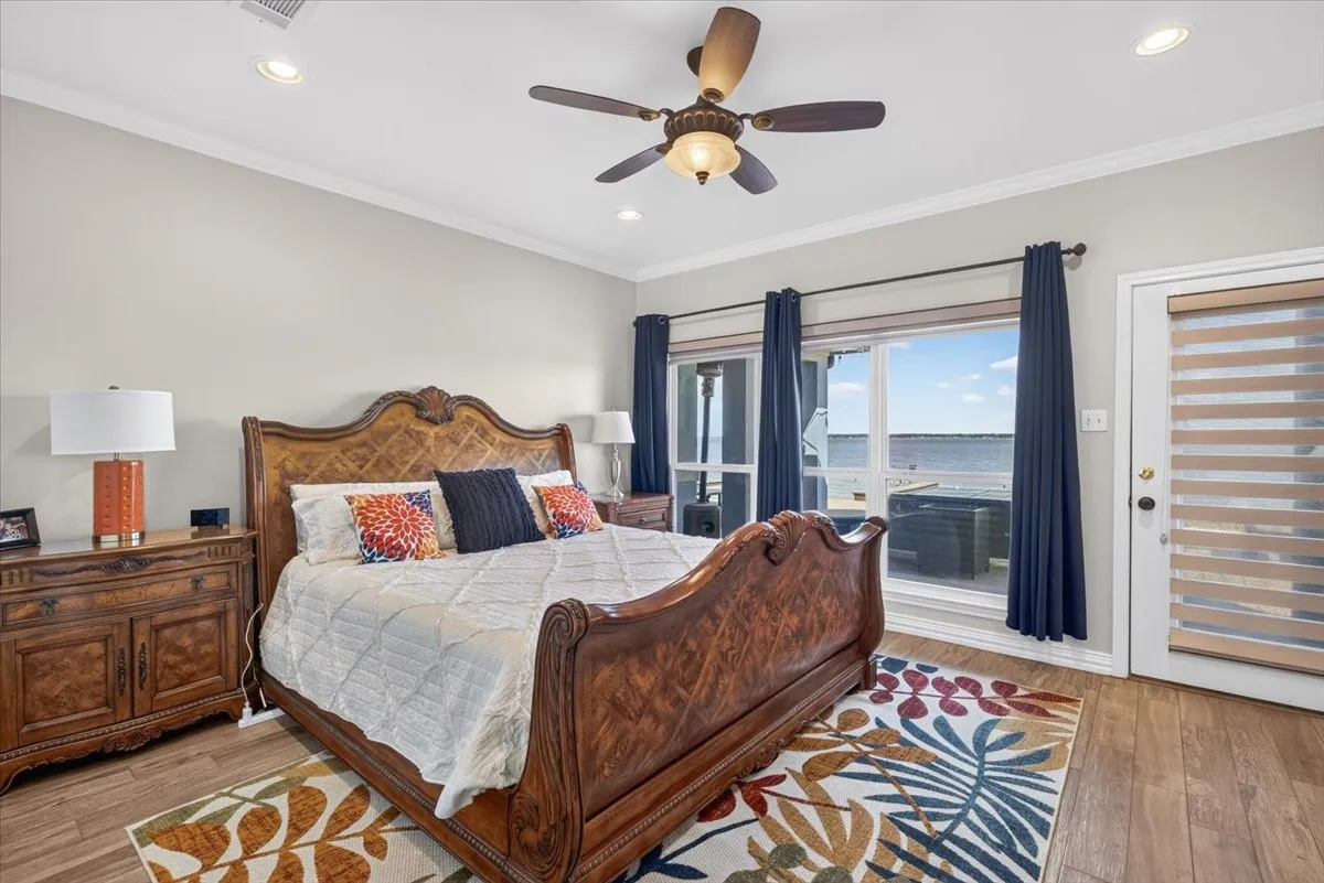 Single Family Residence For Sale in Henderson County , 507 Nob Hill Lane, Seven Points, Texas 75143, 3 Bedroom, 3 Bathroom, 3 Garage spaces, 2,851 Sqft, built in 2002, mls#21400096, Real Estate Agent in Seven Points, Homes For Sale in Henderson county, Homes For Sale in Seven Points, Realtor in Seven Points Texas, Real Estate Brokerage Independent Realty Texas, Luminita Cordes Realtor