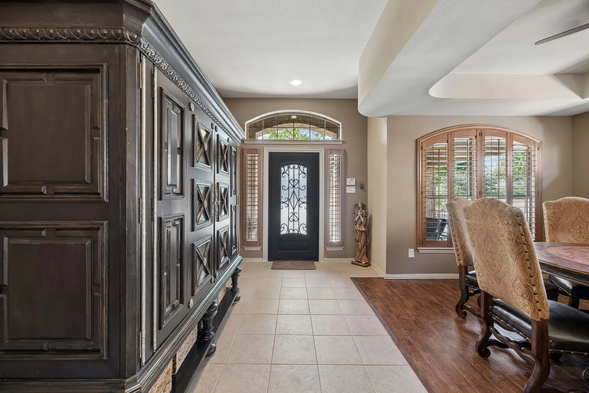 Single Family Residence For Sale in Tarrant County , 12852 Lizzie Place, Fort Worth, Texas 76244, 3 Bedroom, 2 Bathroom, 3 Garage spaces, 1,891 Sqft, built in 2005, mls#21407159, Real Estate Agent in Fort Worth, Homes For Sale in Tarrant county, Homes For Sale in Fort Worth, Realtor in Fort Worth Texas, Real Estate Brokerage Independent Realty Texas, Luminita Cordes Realtor