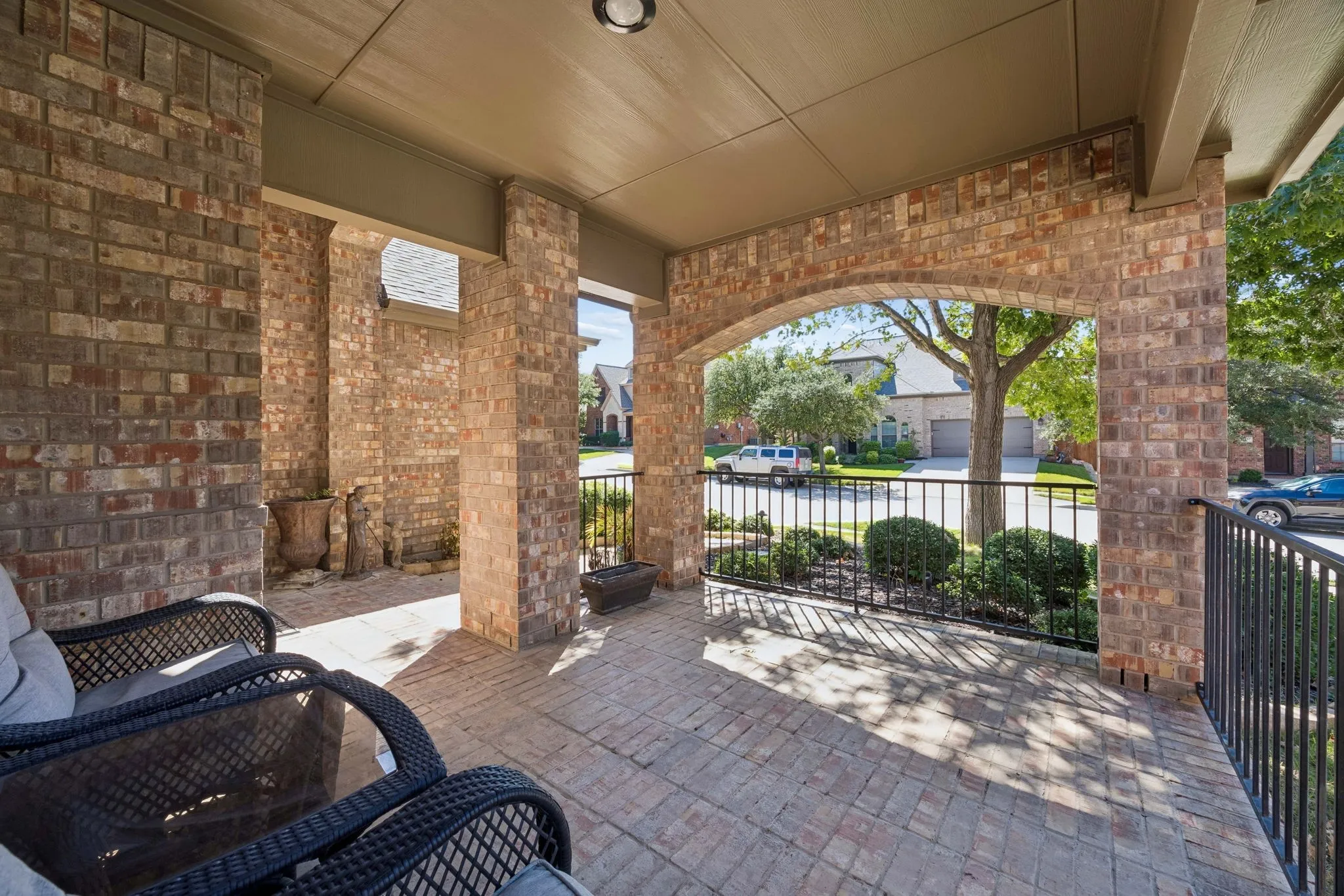 Single Family Residence For Sale in Tarrant County , 12852 Lizzie Place, Fort Worth, Texas 76244, 3 Bedroom, 2 Bathroom, 3 Garage spaces, 1,891 Sqft, built in 2005, mls#21407159, Real Estate Agent in Fort Worth, Homes For Sale in Tarrant county, Homes For Sale in Fort Worth, Realtor in Fort Worth Texas, Real Estate Brokerage Independent Realty Texas, Luminita Cordes Realtor