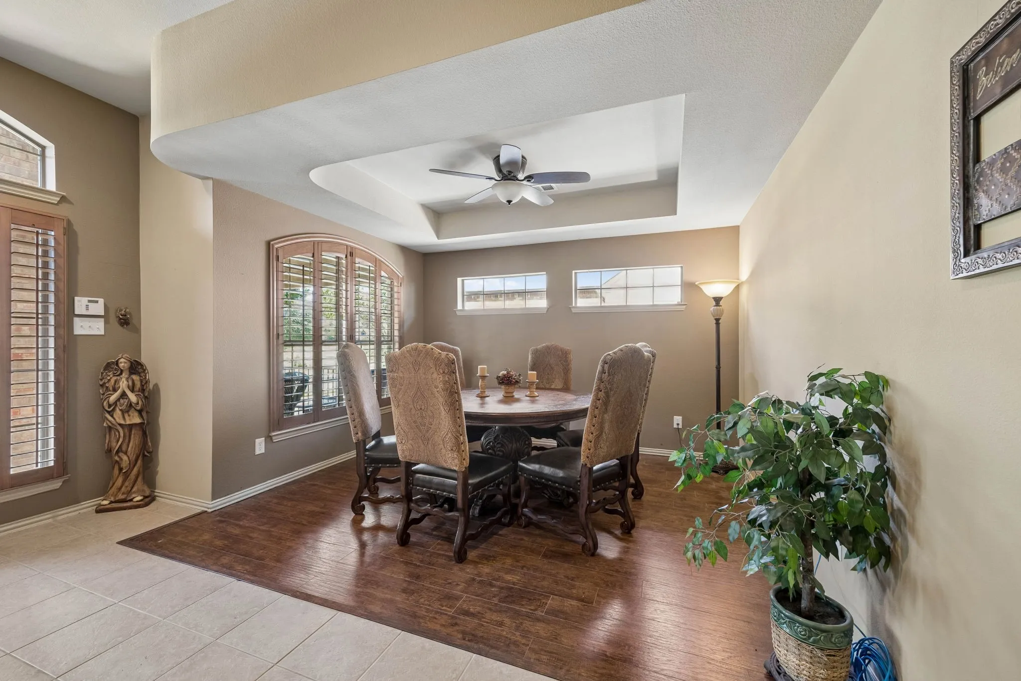 Single Family Residence For Sale in Tarrant County , 12852 Lizzie Place, Fort Worth, Texas 76244, 3 Bedroom, 2 Bathroom, 3 Garage spaces, 1,891 Sqft, built in 2005, mls#21407159, Real Estate Agent in Fort Worth, Homes For Sale in Tarrant county, Homes For Sale in Fort Worth, Realtor in Fort Worth Texas, Real Estate Brokerage Independent Realty Texas, Luminita Cordes Realtor