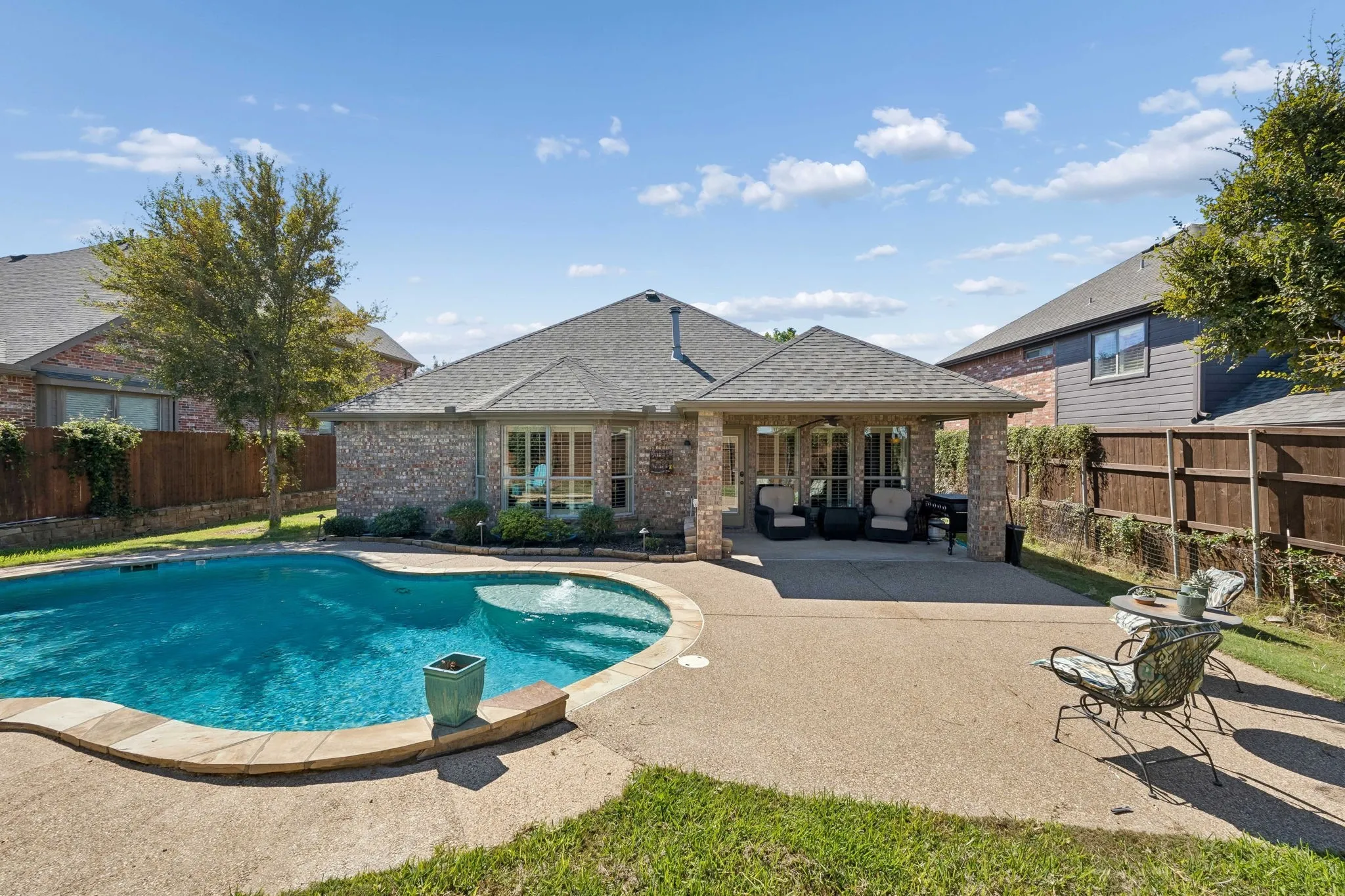 Single Family Residence For Sale in Tarrant County , 12852 Lizzie Place, Fort Worth, Texas 76244, 3 Bedroom, 2 Bathroom, 3 Garage spaces, 1,891 Sqft, built in 2005, mls#21407159, Real Estate Agent in Fort Worth, Homes For Sale in Tarrant county, Homes For Sale in Fort Worth, Realtor in Fort Worth Texas, Real Estate Brokerage Independent Realty Texas, Luminita Cordes Realtor