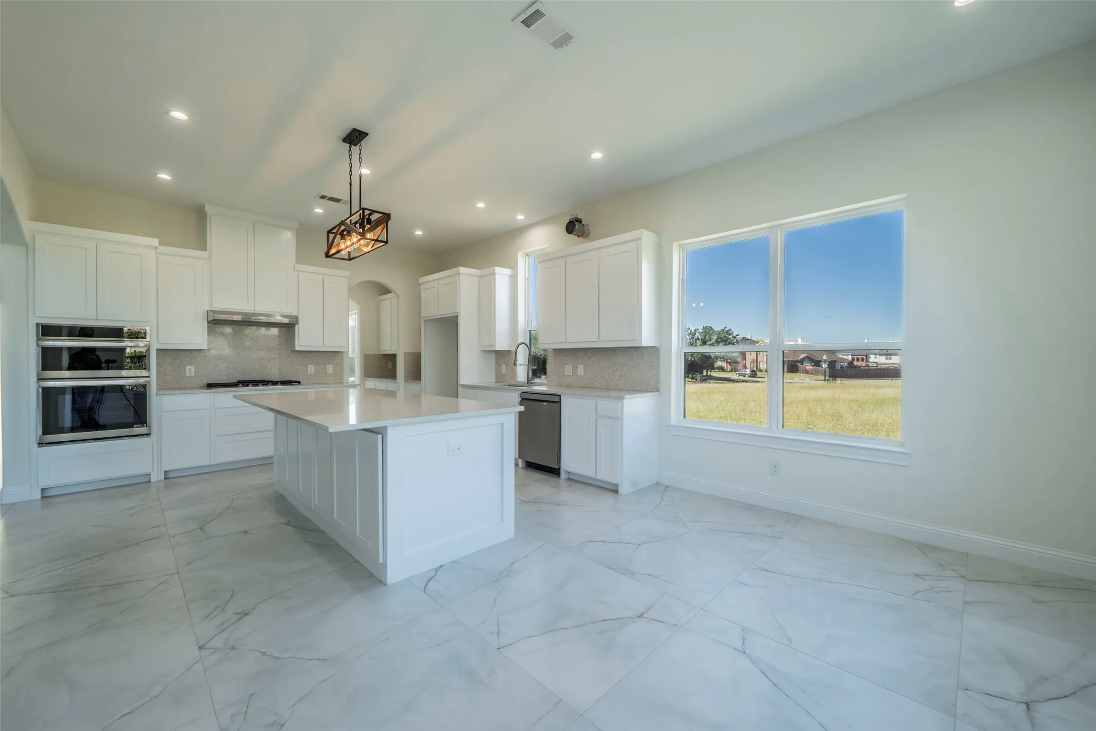 Single Family Residence For Rent in Collin County , 9840 Wyndbrook Drive, Frisco, Texas 75035, 6 Bedroom, 7 Bathroom, 2 Garage spaces, 4,703 Sqft, built in 2023, mls#21405344, Real Estate Agent in Frisco, Homes For Rent in Collin county, Homes For Rent in Frisco, Realtor in Frisco Texas, Real Estate Brokerage Independent Realty Texas, Luminita Cordes Realtor